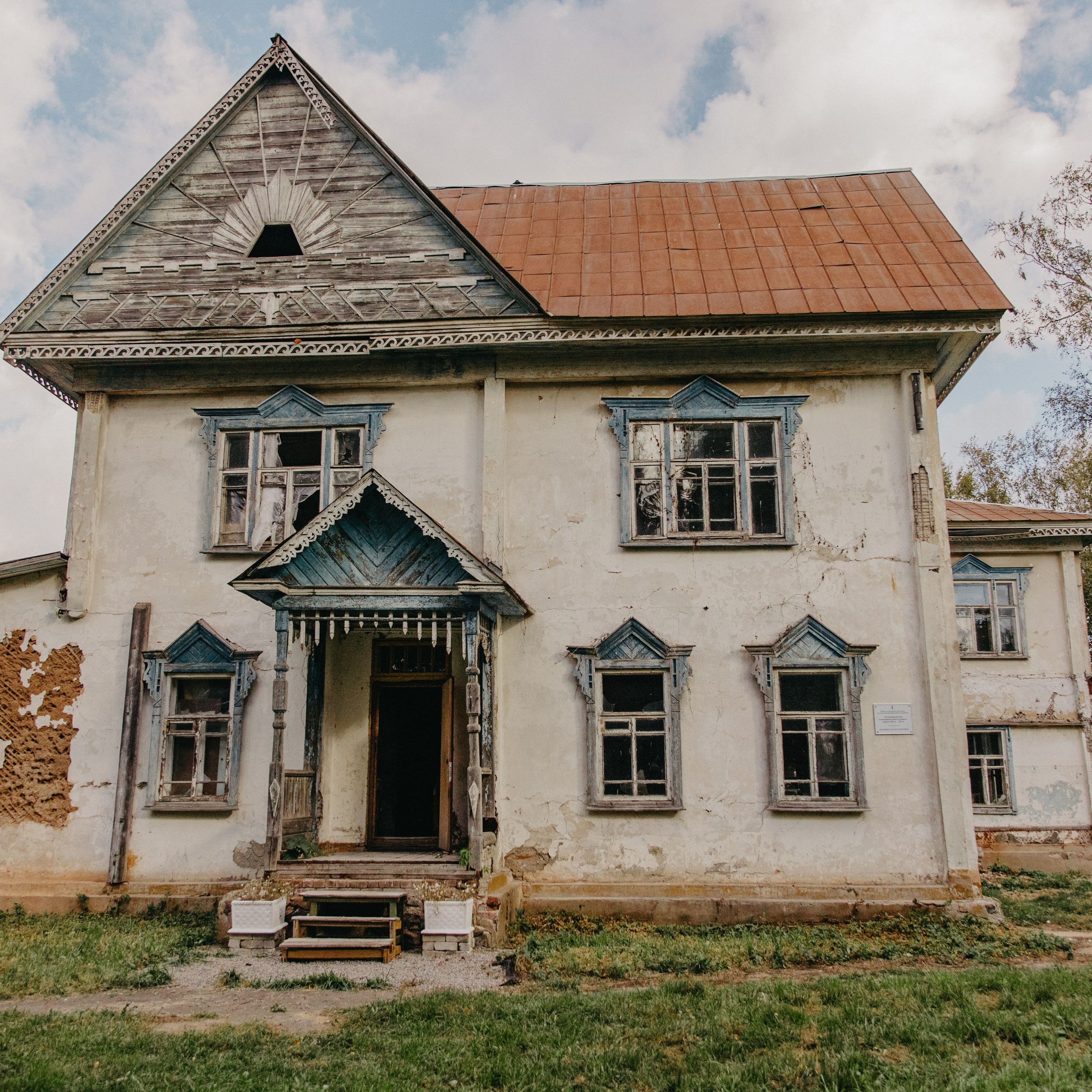 УСАДЬБА БОСТЕЛЬМАН