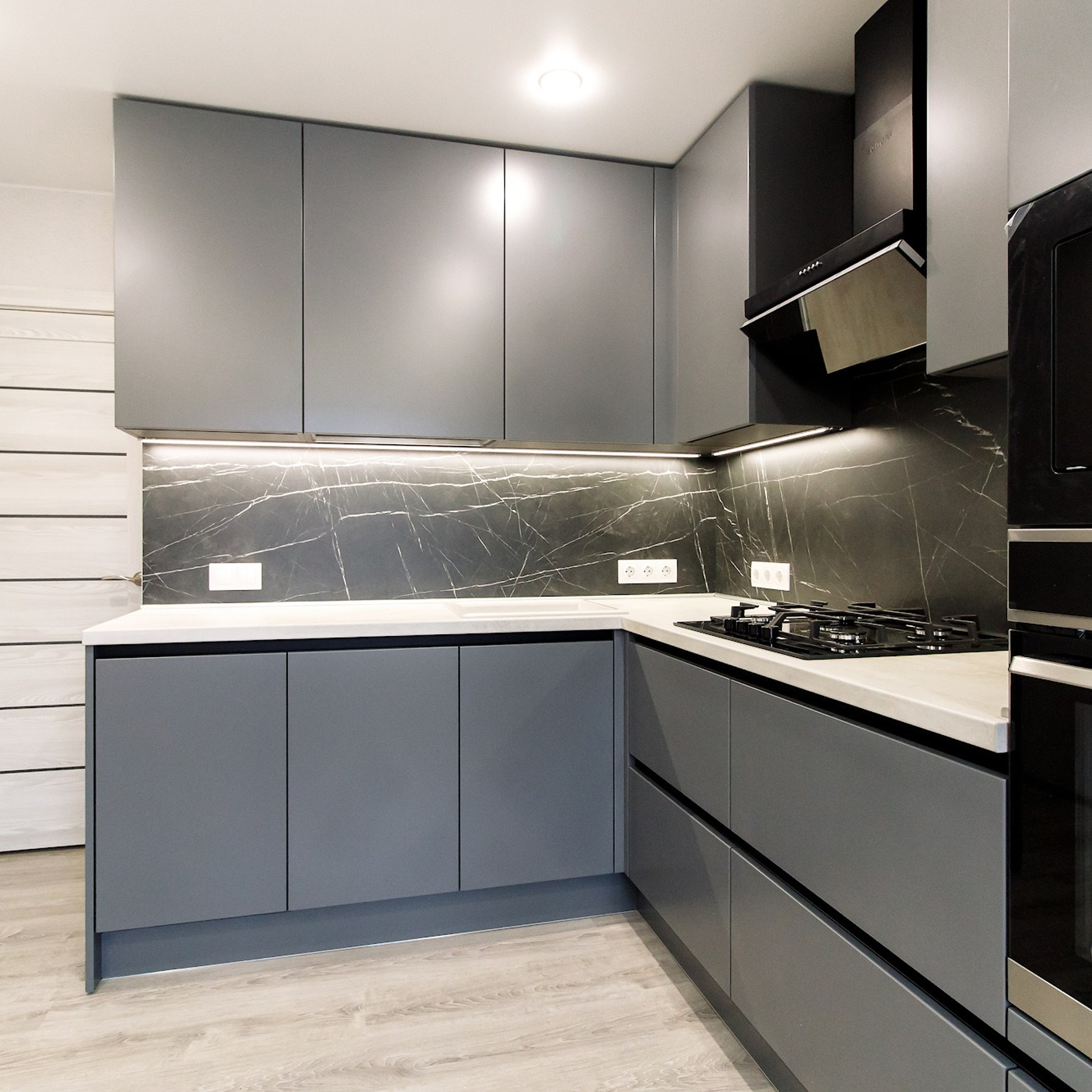 Черняховского 32