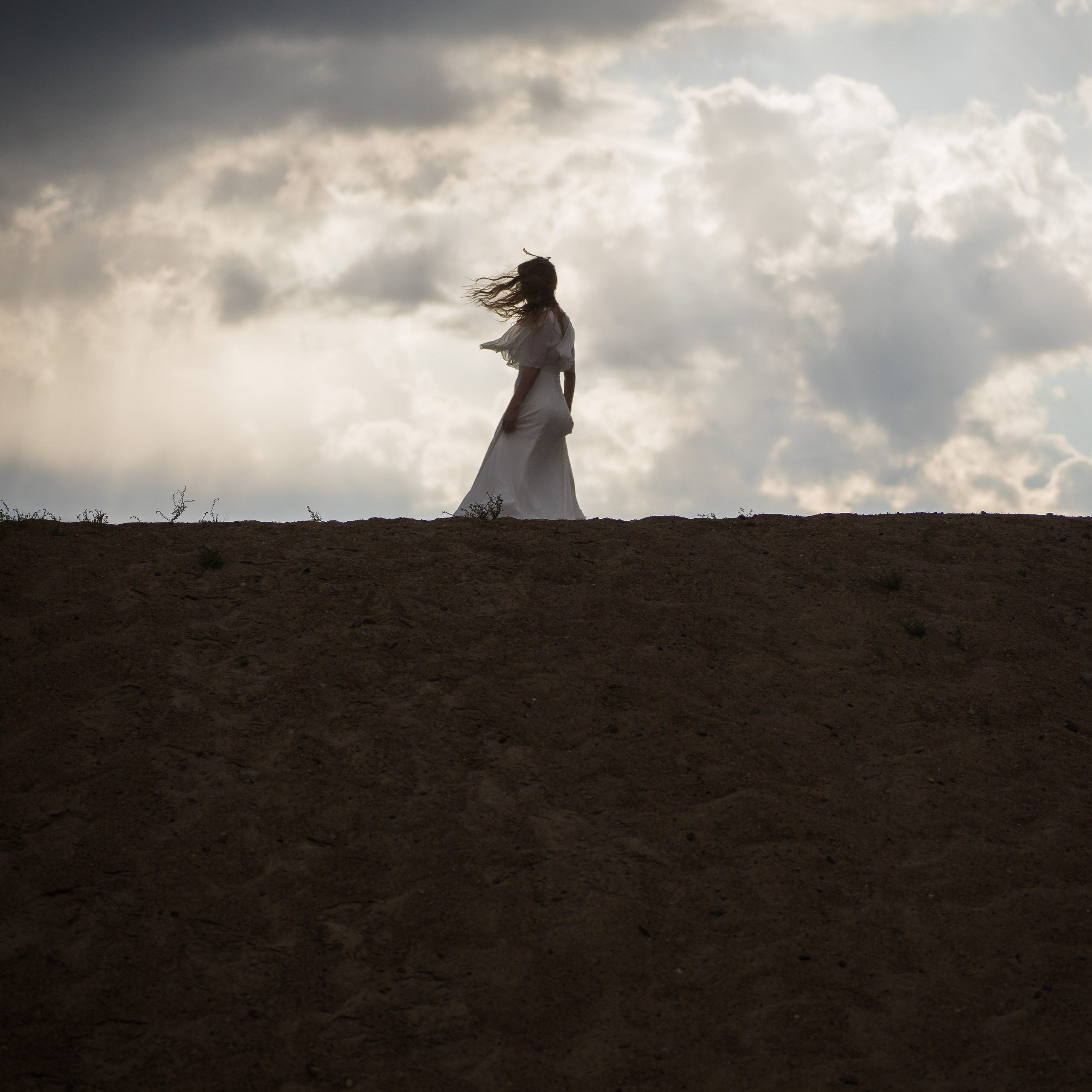 В песках на закате