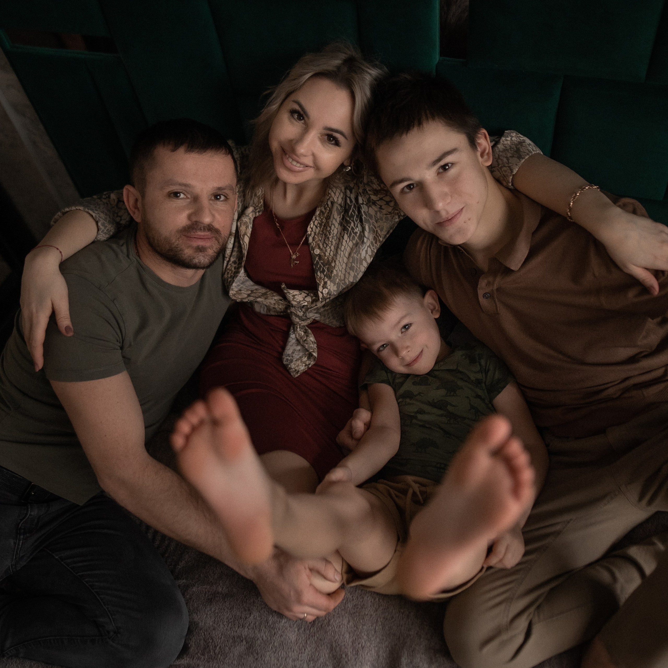 Юля, Денис, Даня, Никита