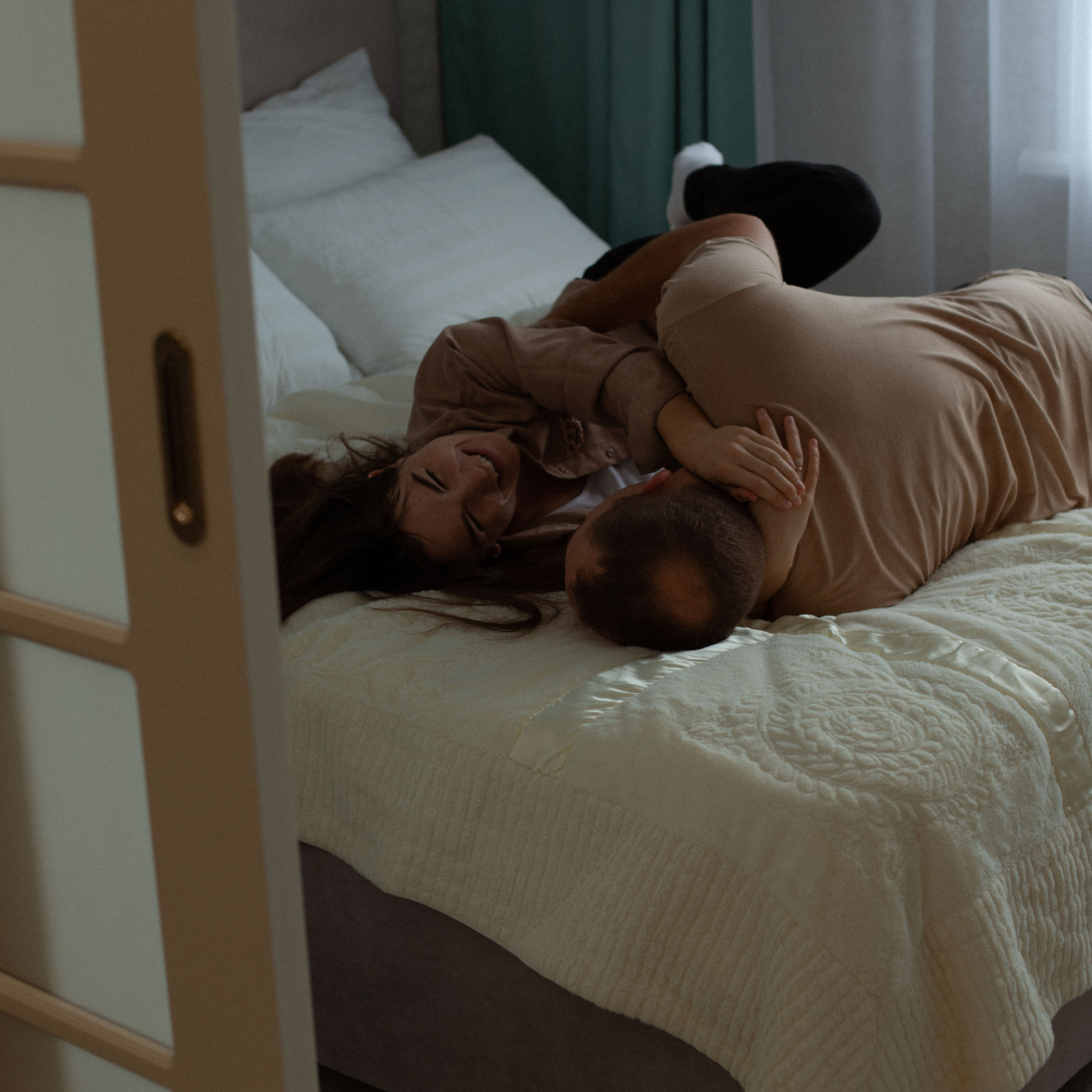 Годовасие Артема дома