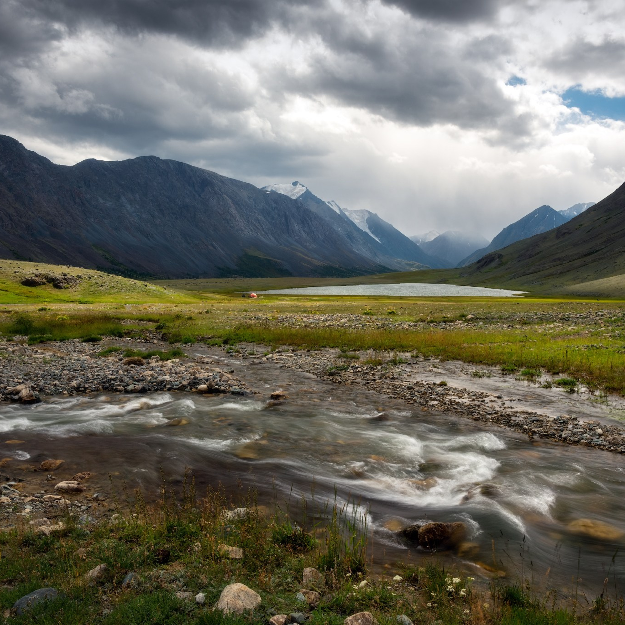 Фототур «Летнее высокогорье Алтая». Профессиональный пейзажный фотограф Алёна Рубан