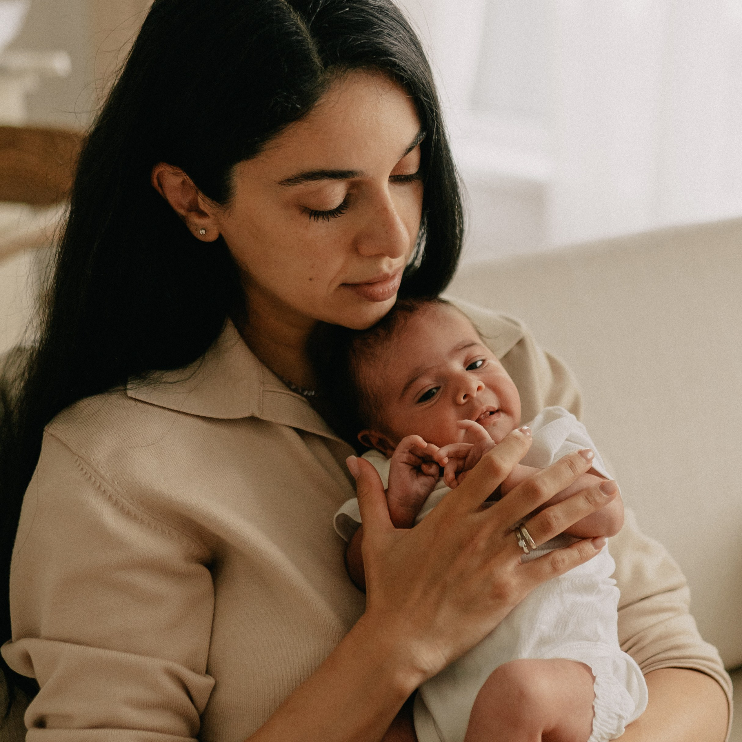 Лаура, Андрей, Мира