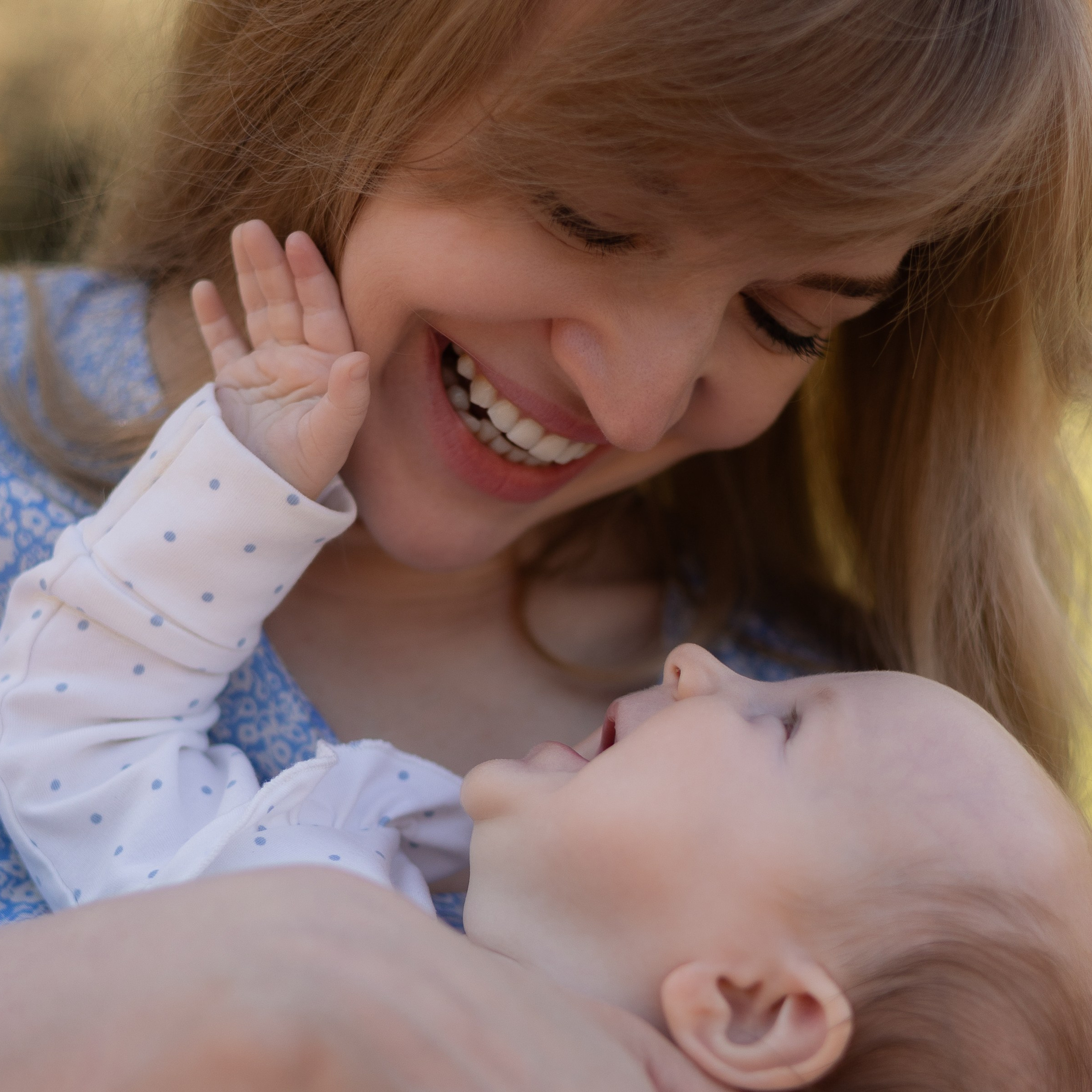 Анастасия и Миа