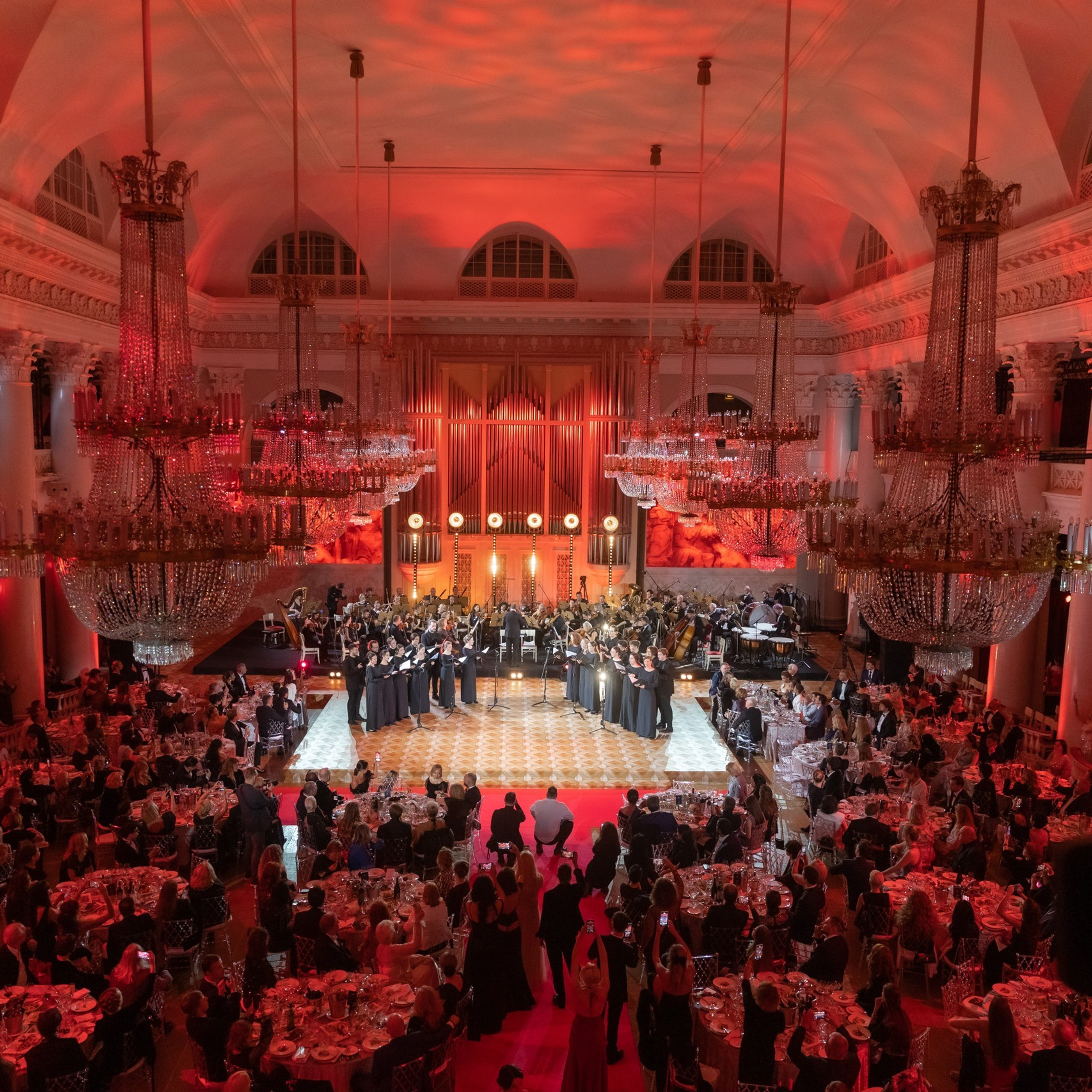 III Петровский оперный бал