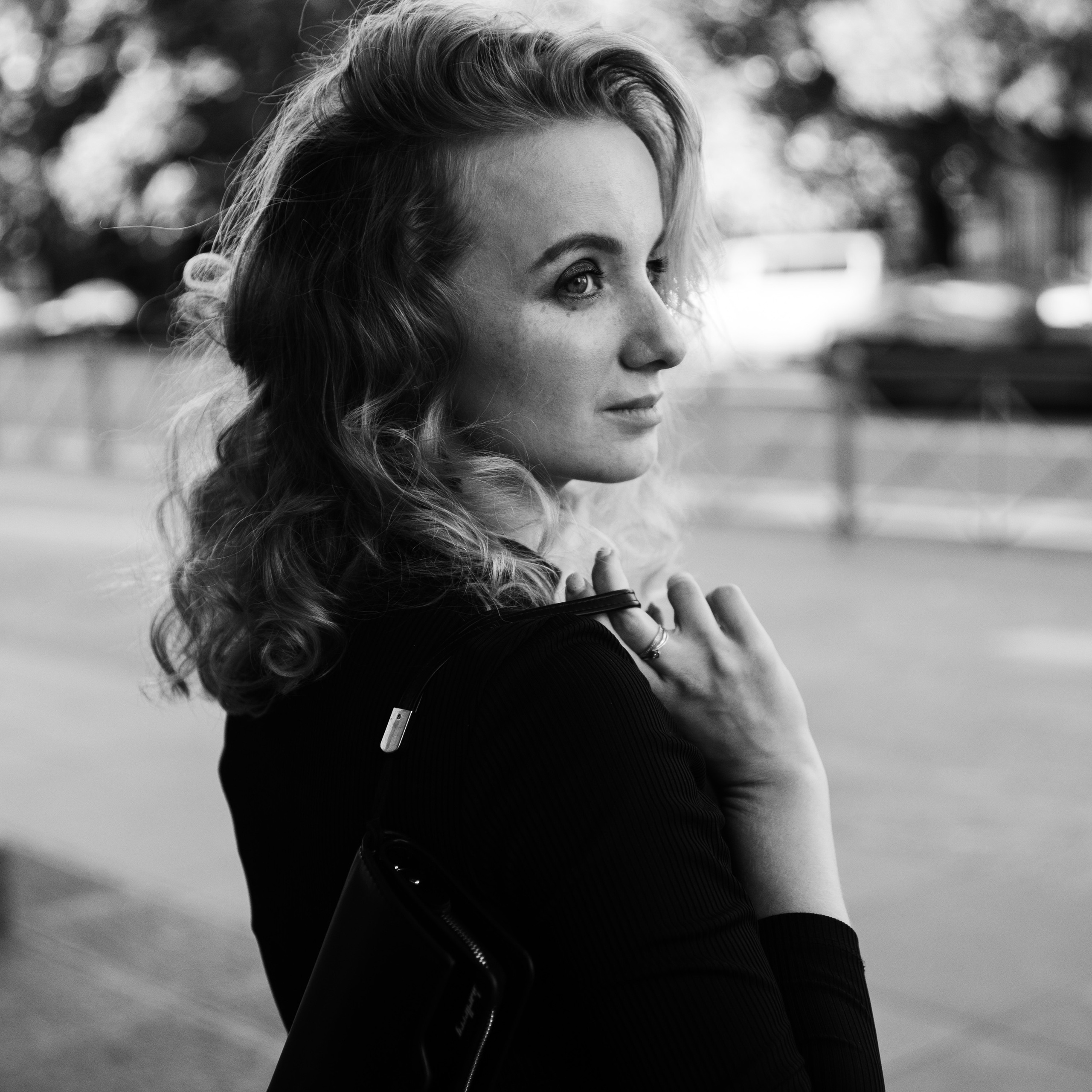 Елена (летняя прогулка по Петроградке)