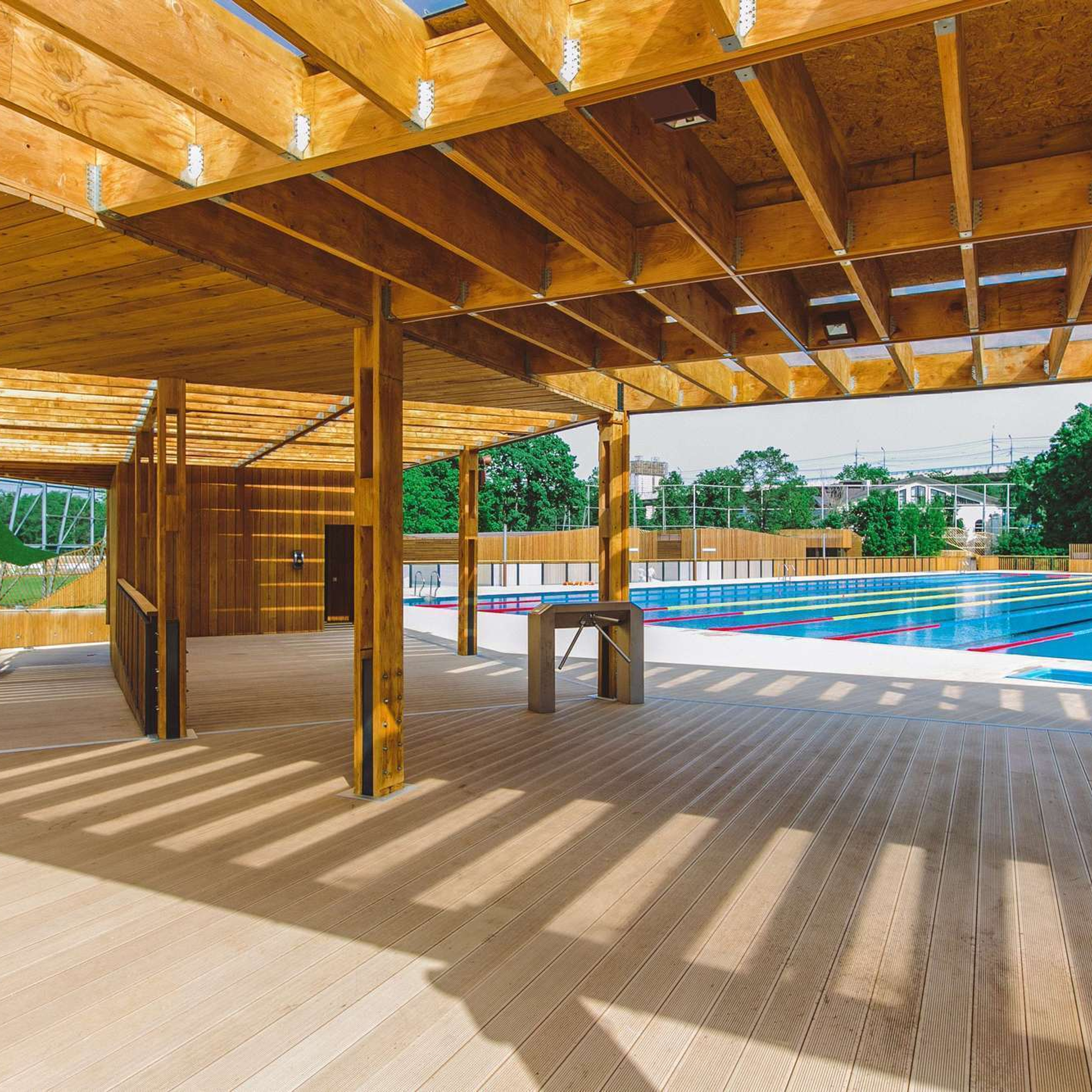 Открытый бассейн в Лужниках