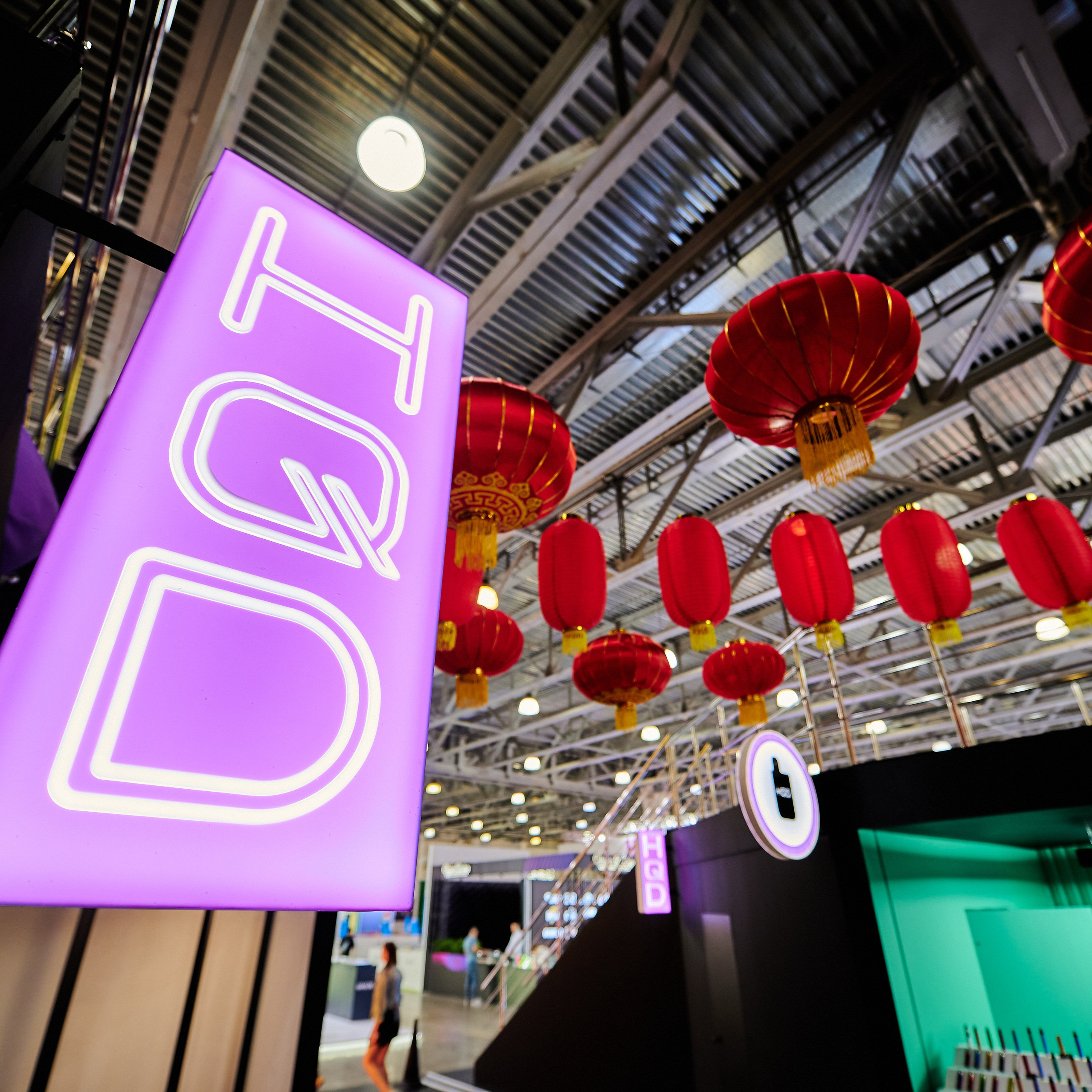 HQD Презентация в КРОКУСЕ. Dmitry Unik — ваш стильный фотограф