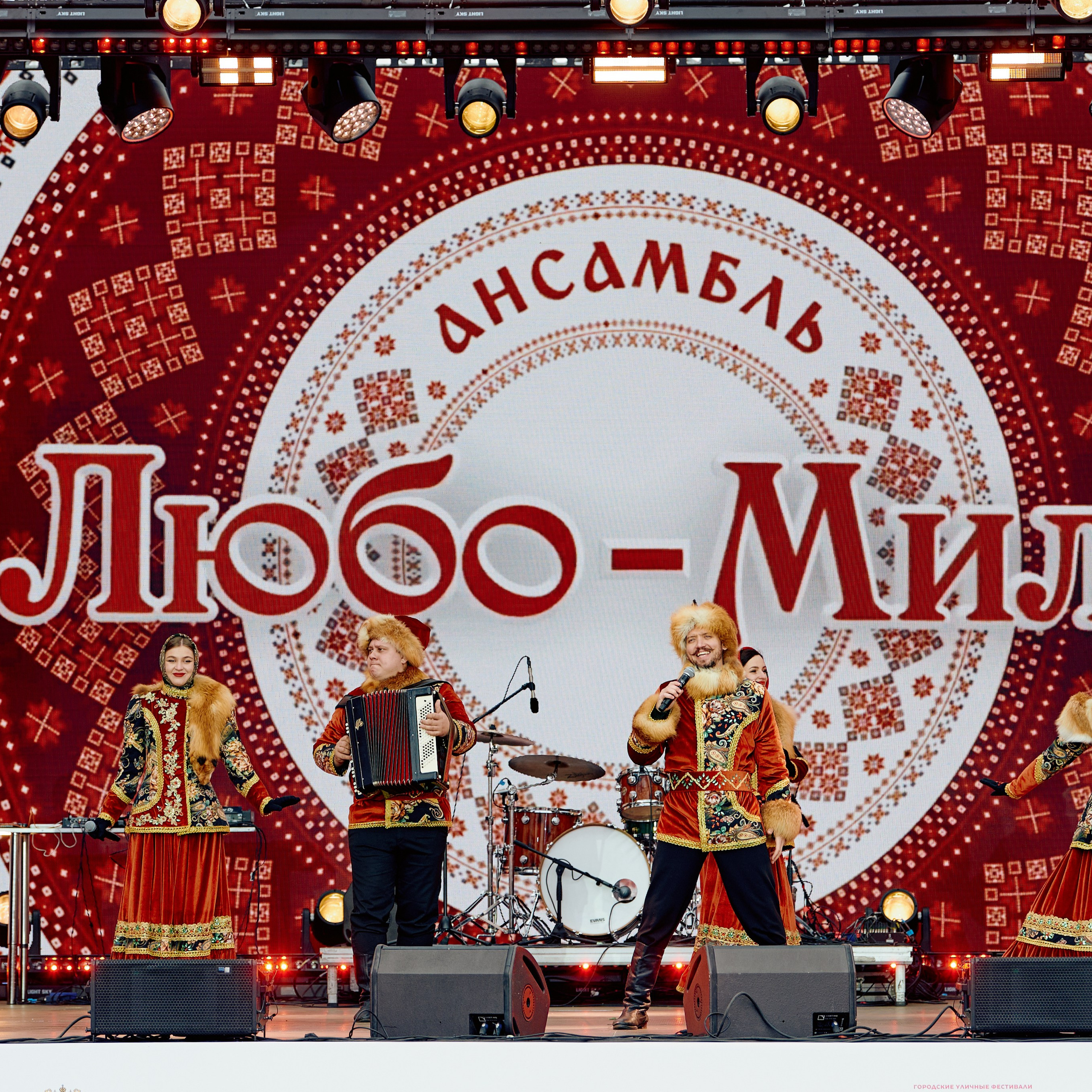 ЗОЛОТАЯ ОСЕНЬ 2024. Dmitry Unik — ваш стильный фотограф