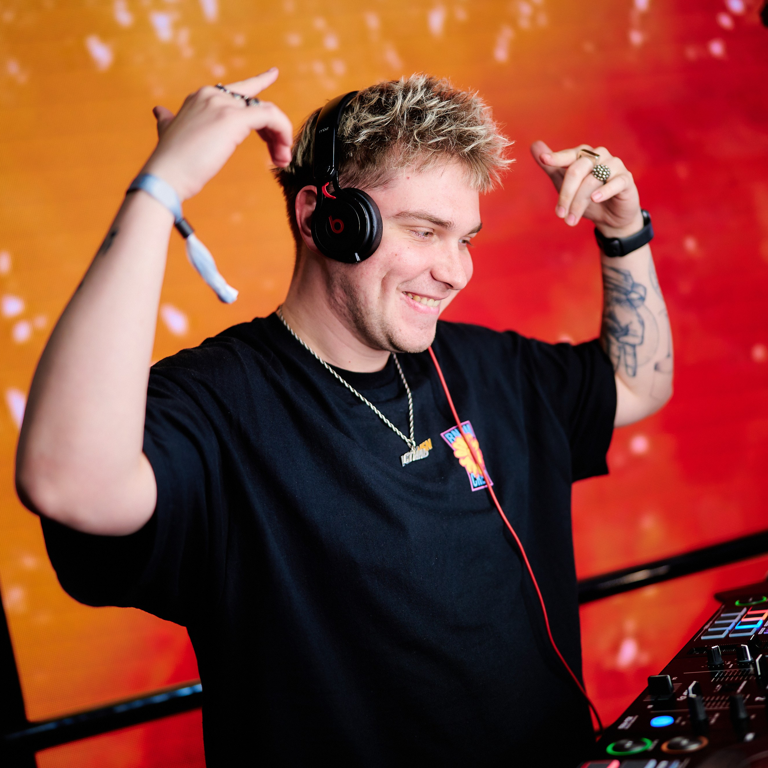 HQD Презентация в КРОКУСЕ. Dmitry Unik — ваш стильный фотограф