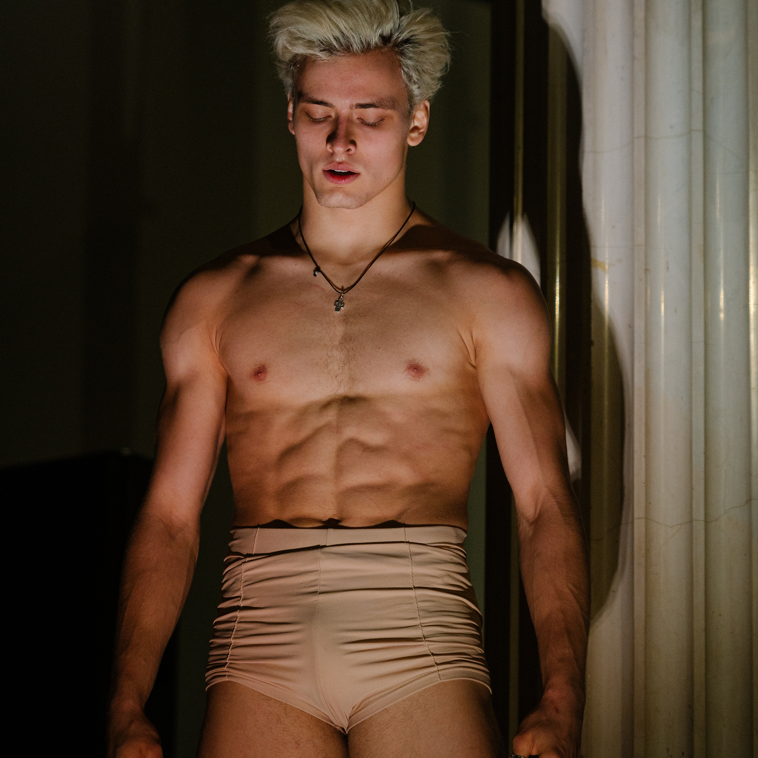 Show Ildar Gaynutdinov. Dmitry Unik — ваш стильный фотограф