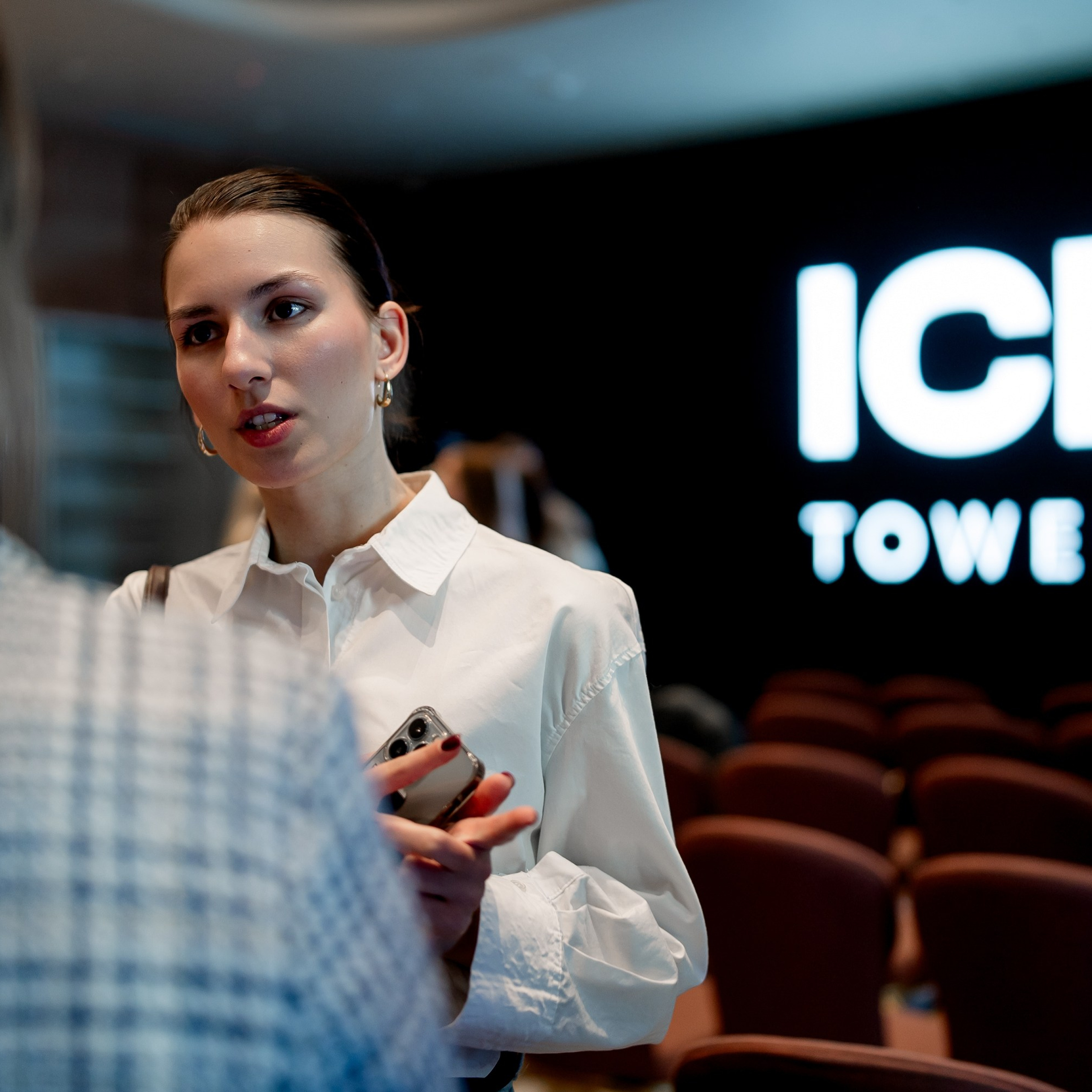 Презентация проекта ICE TOWERS. Dmitry Unik — ваш стильный фотограф