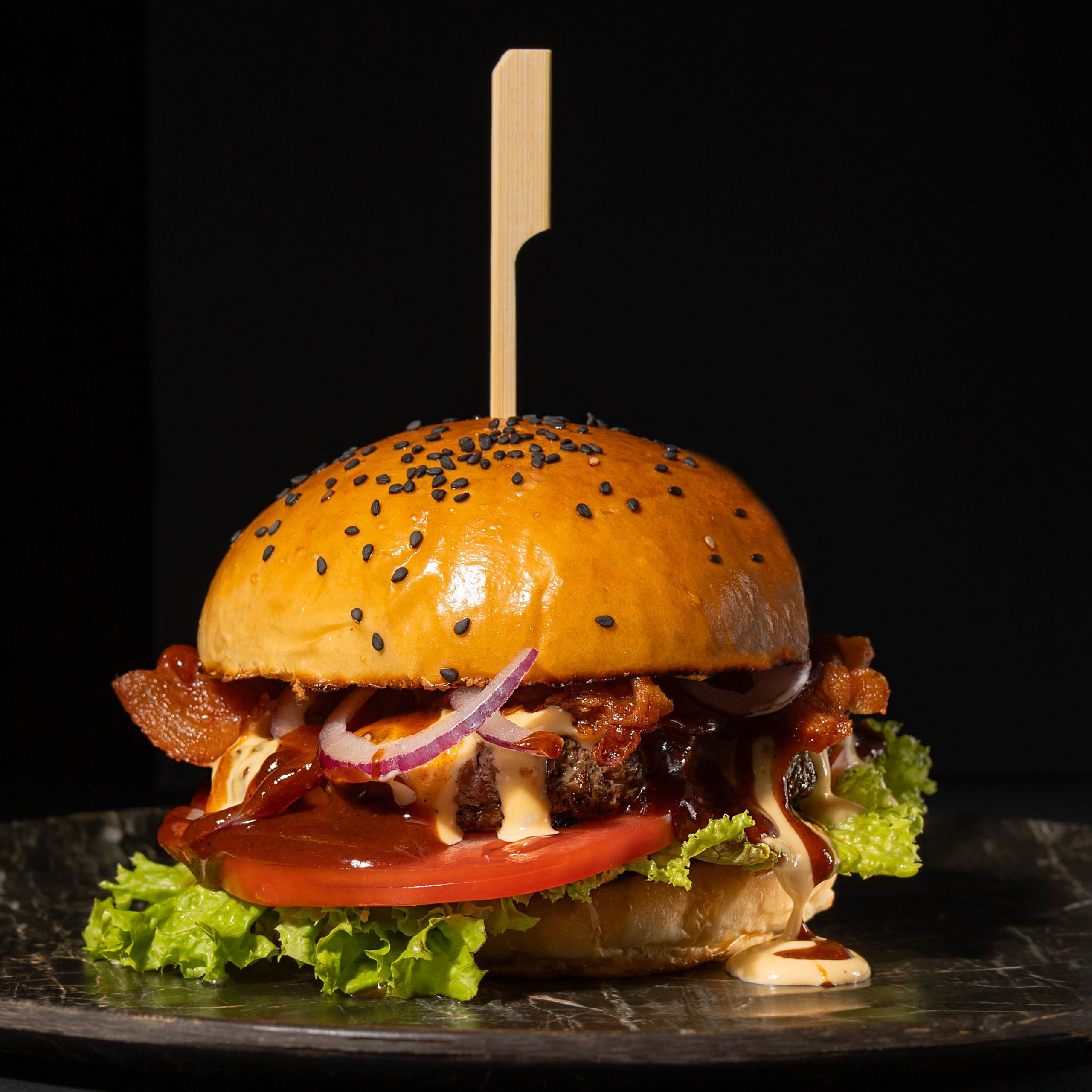 Фуд-фото для «Dzma burger&shawarma»