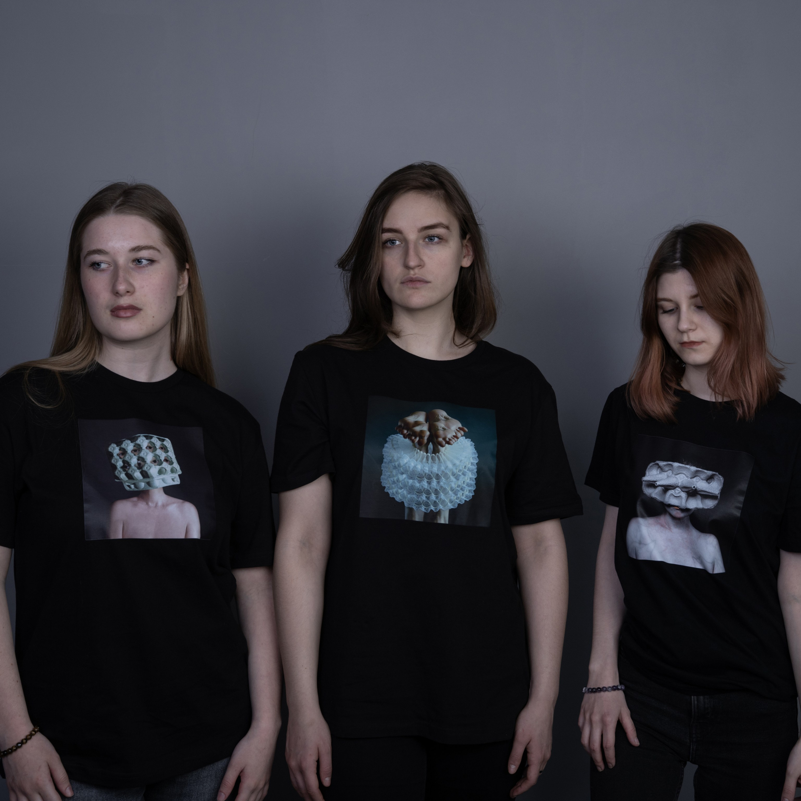 Черная футболка с принтом «Голова в отпуске». Анна Новосельцева. Индивидуальные фотосессии в Москве и М.О