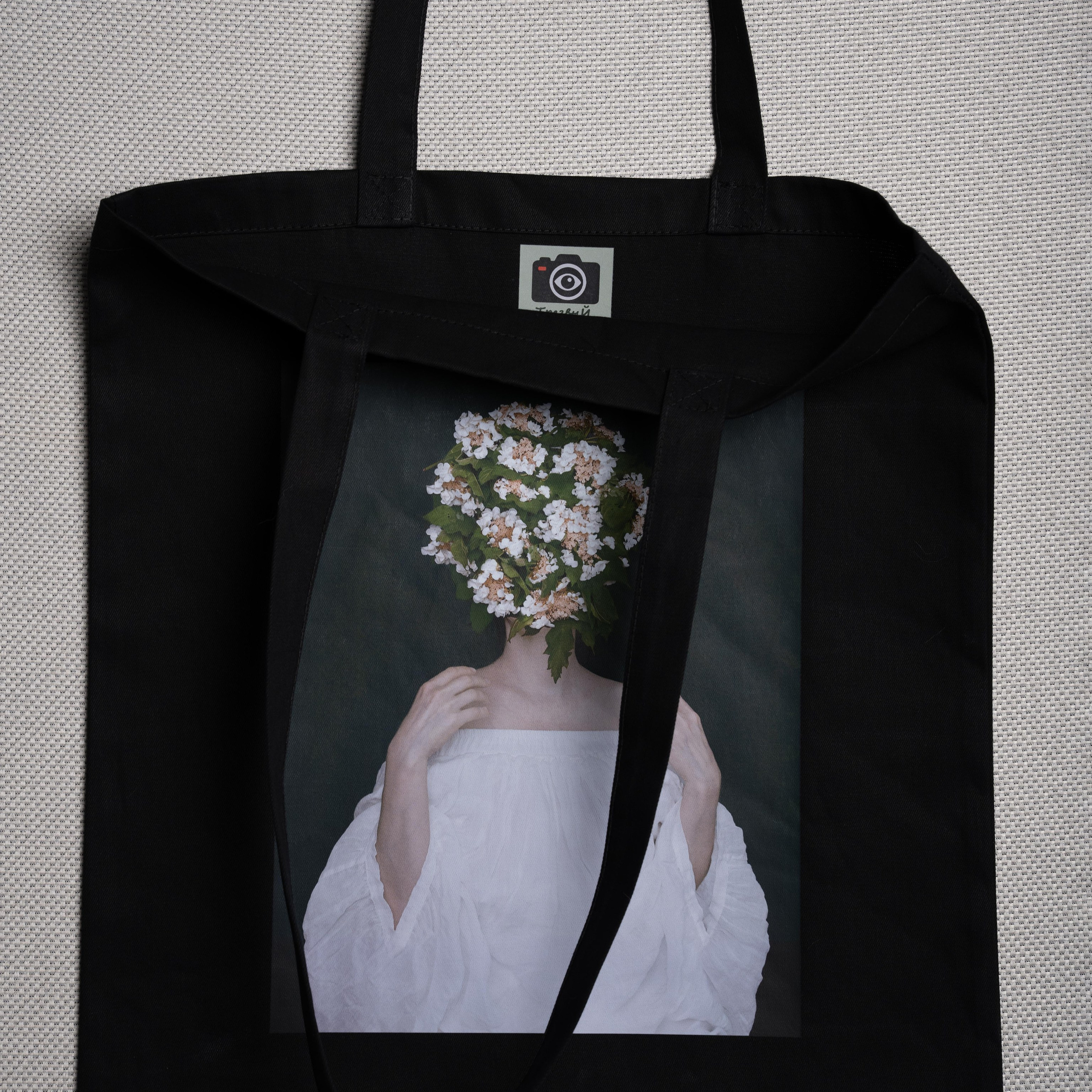 Шоппер «Цветочная женщина». Анна Новосельцева. Индивидуальные фотосессии в Москве и М.О