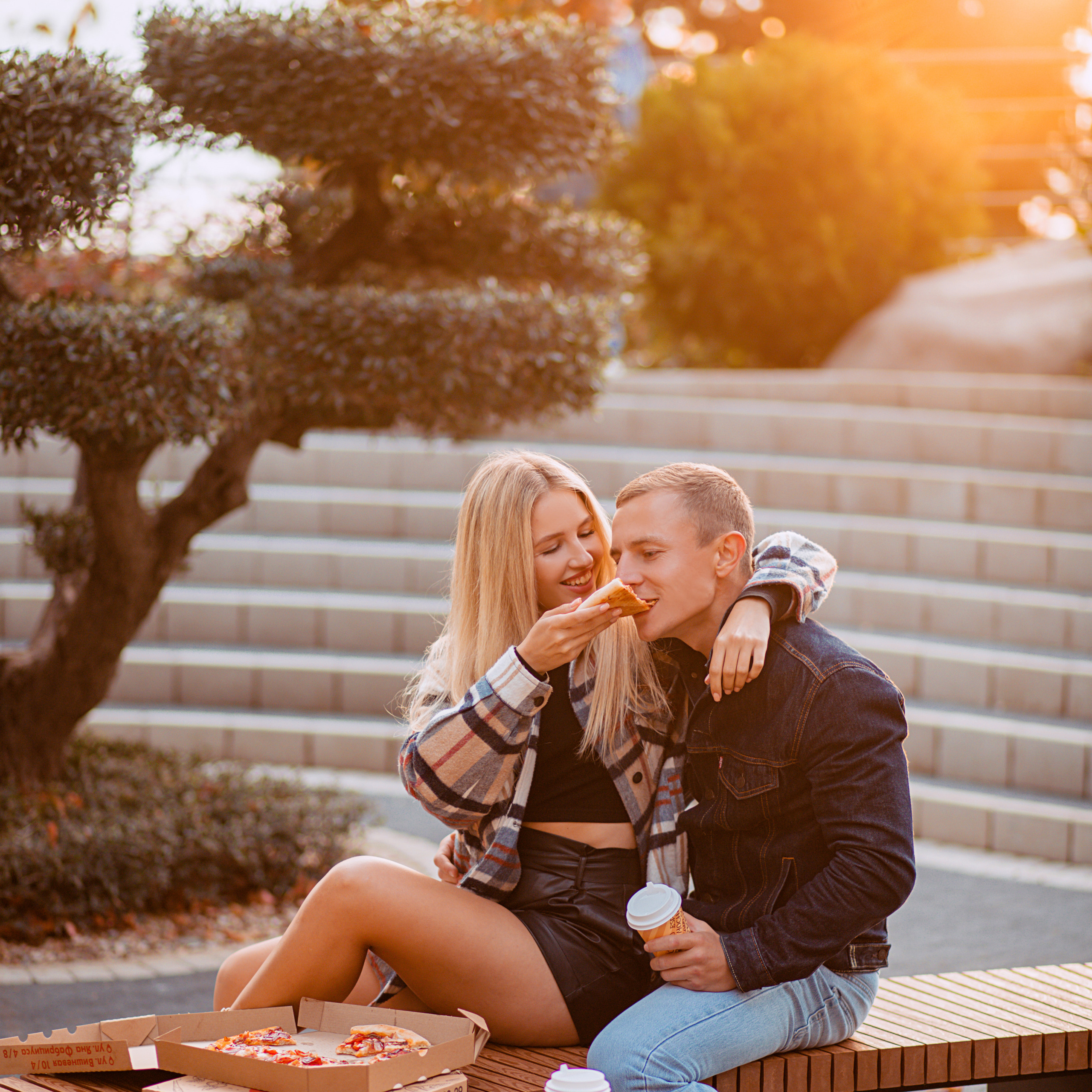 Дмитрий и Ася. Пицца