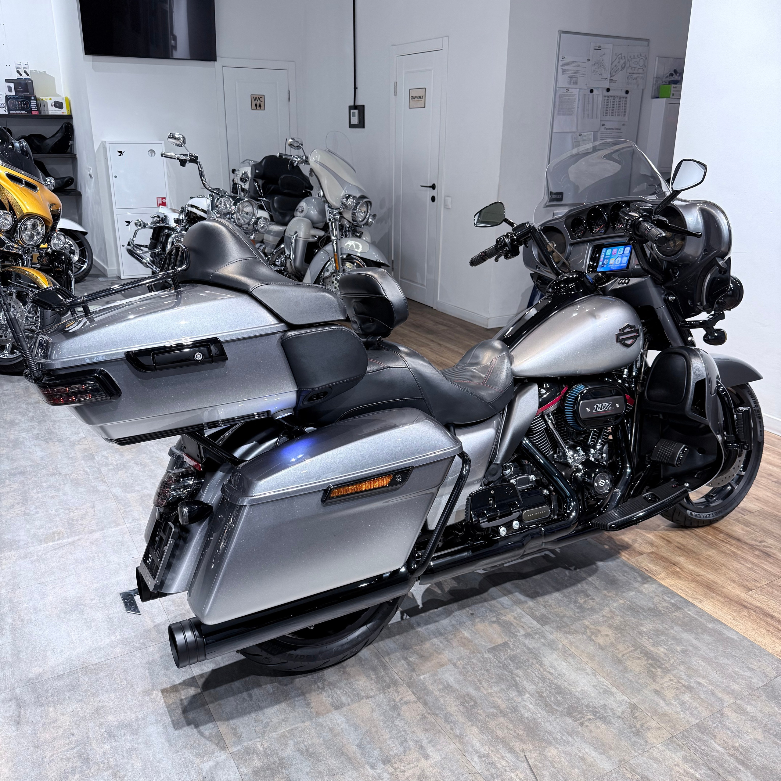 Hello Davidson, Москва. Только хорошие мотоциклы…