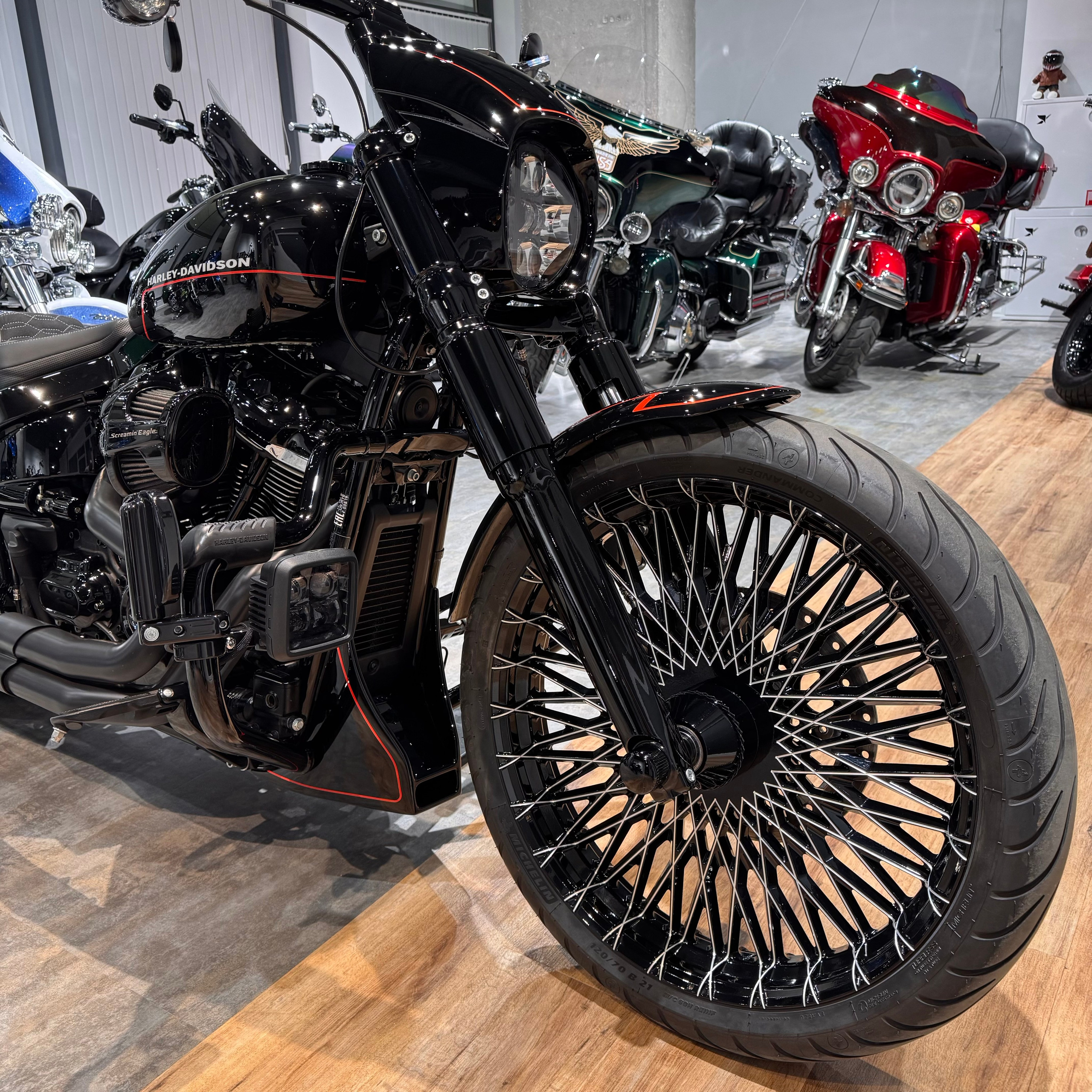 Hello Davidson, Москва. Только хорошие мотоциклы…