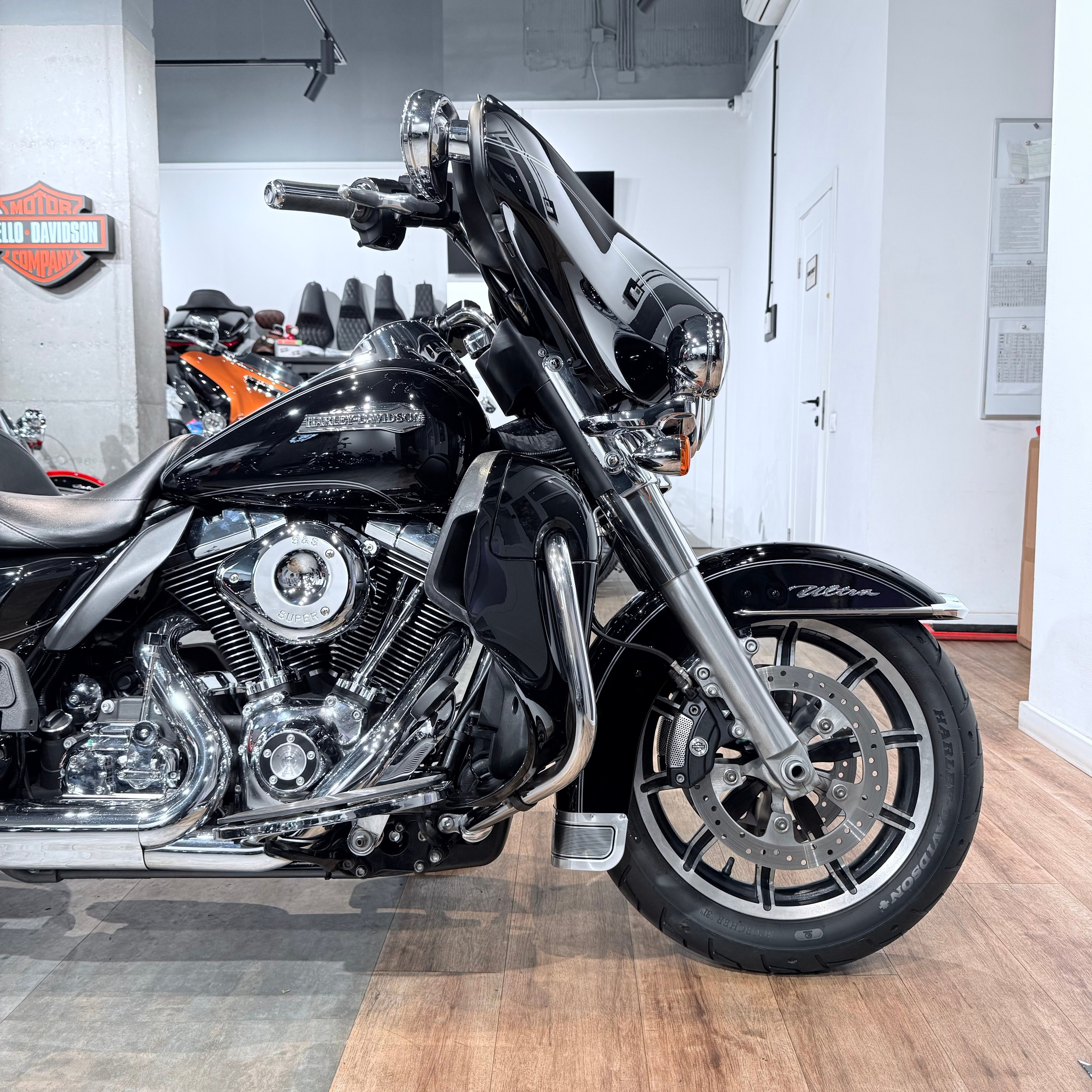 2014 Elеctrа Glidе Ultra Limited 103 ABS Vivid Blасk