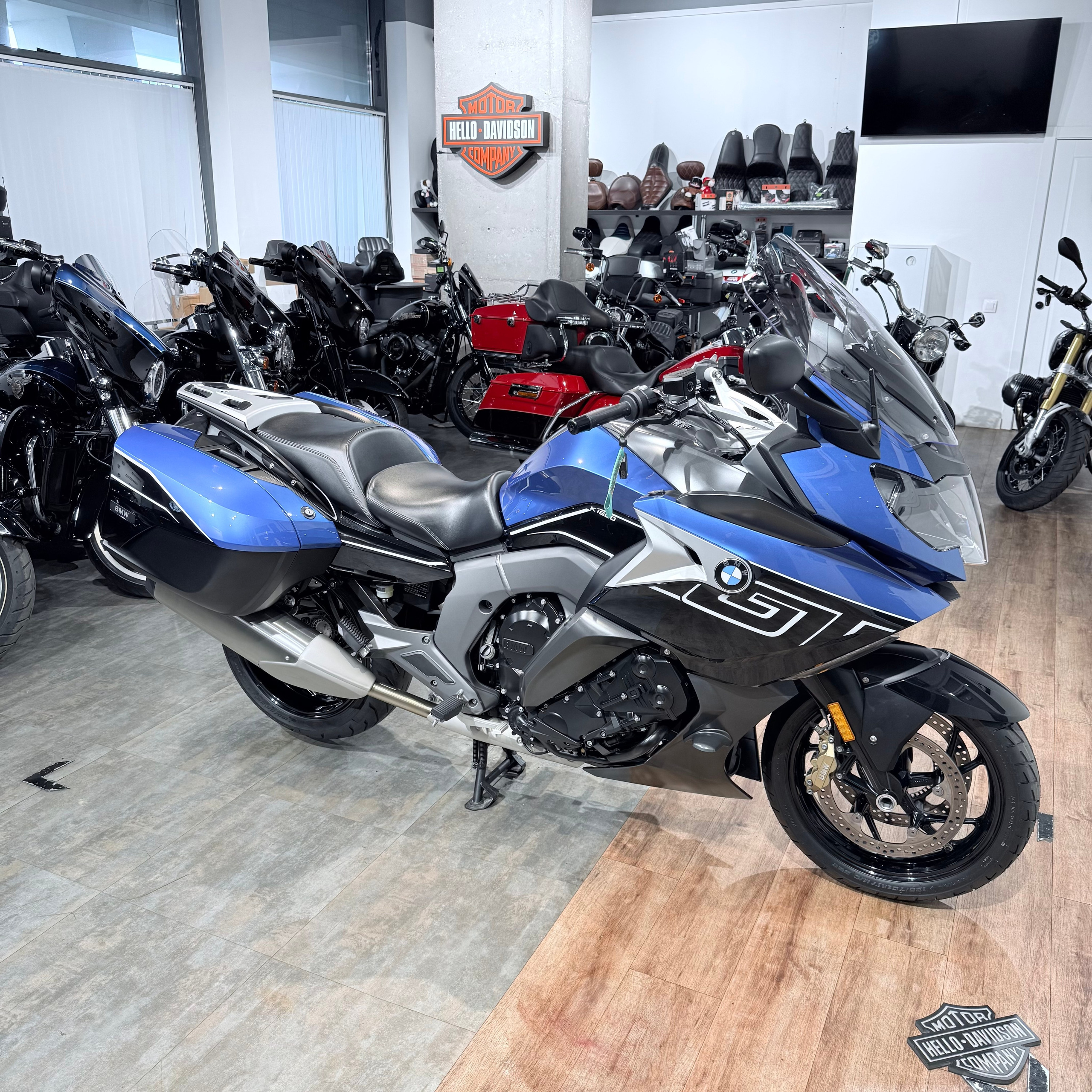 2017 ВМW K1600GT Lupine Blue Вlасk Storm