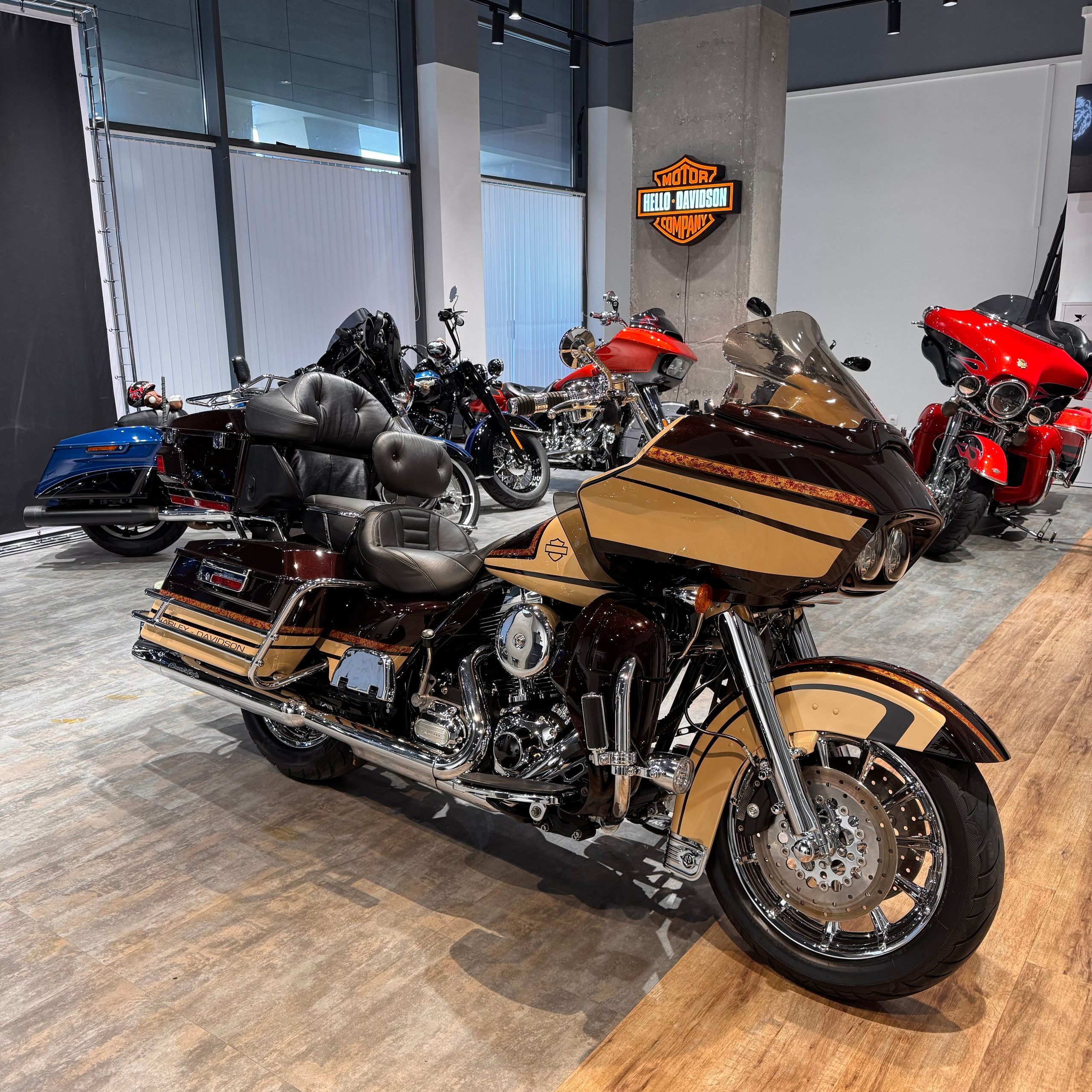 103 Road Glide Ultra CVO