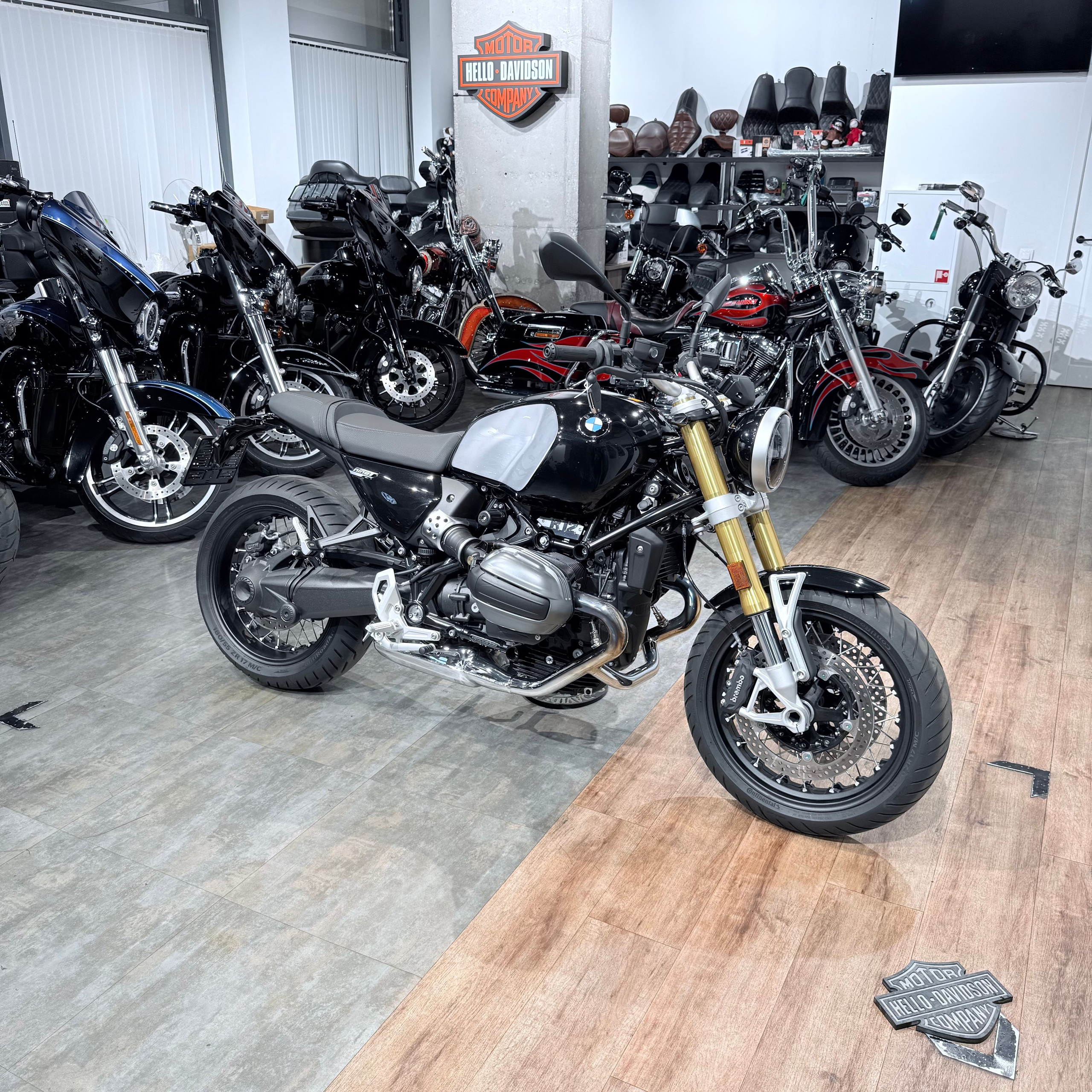 NEW 2024 BMW R NINE T Black Stоrm