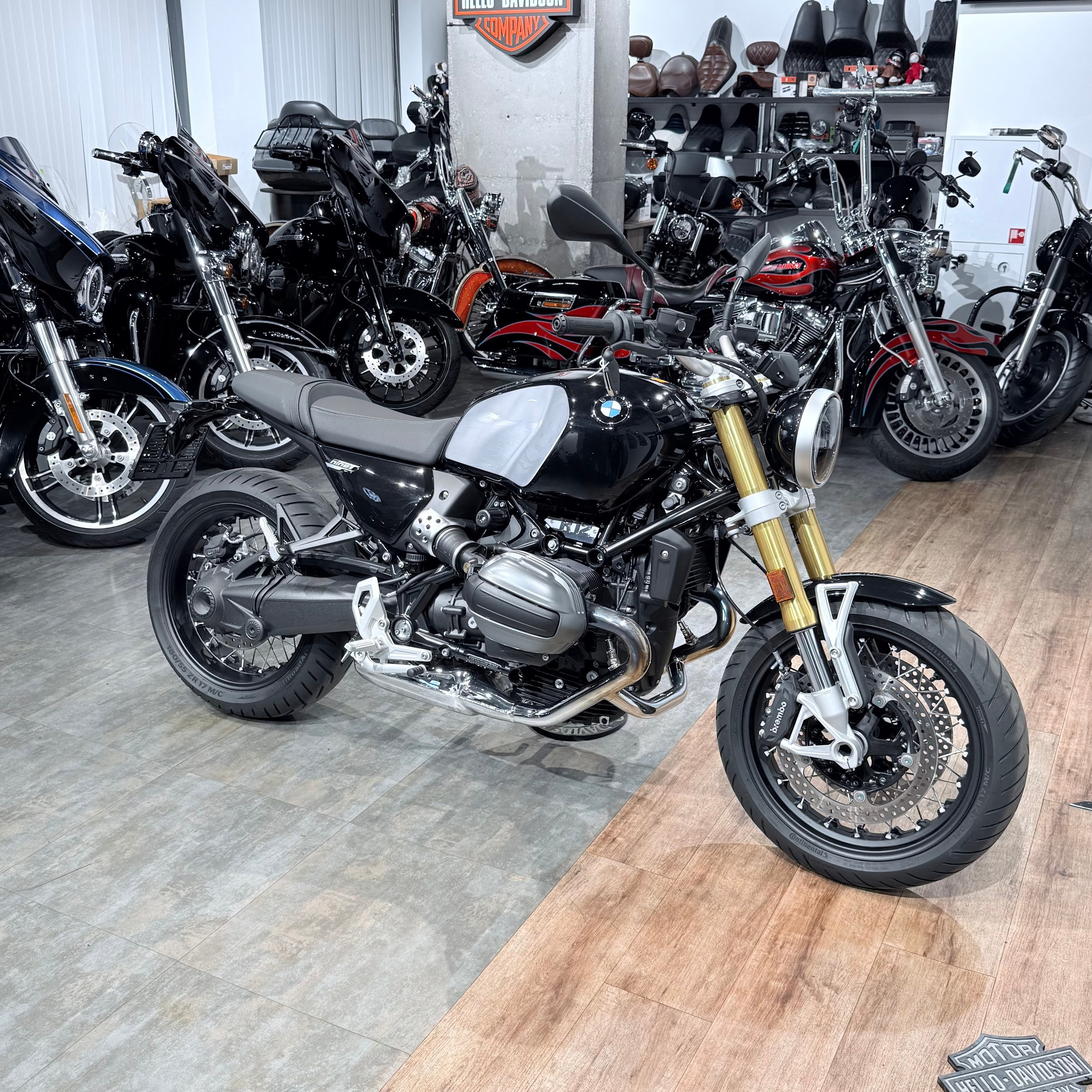 NEW 2024 BMW R NINE T Black Stоrm