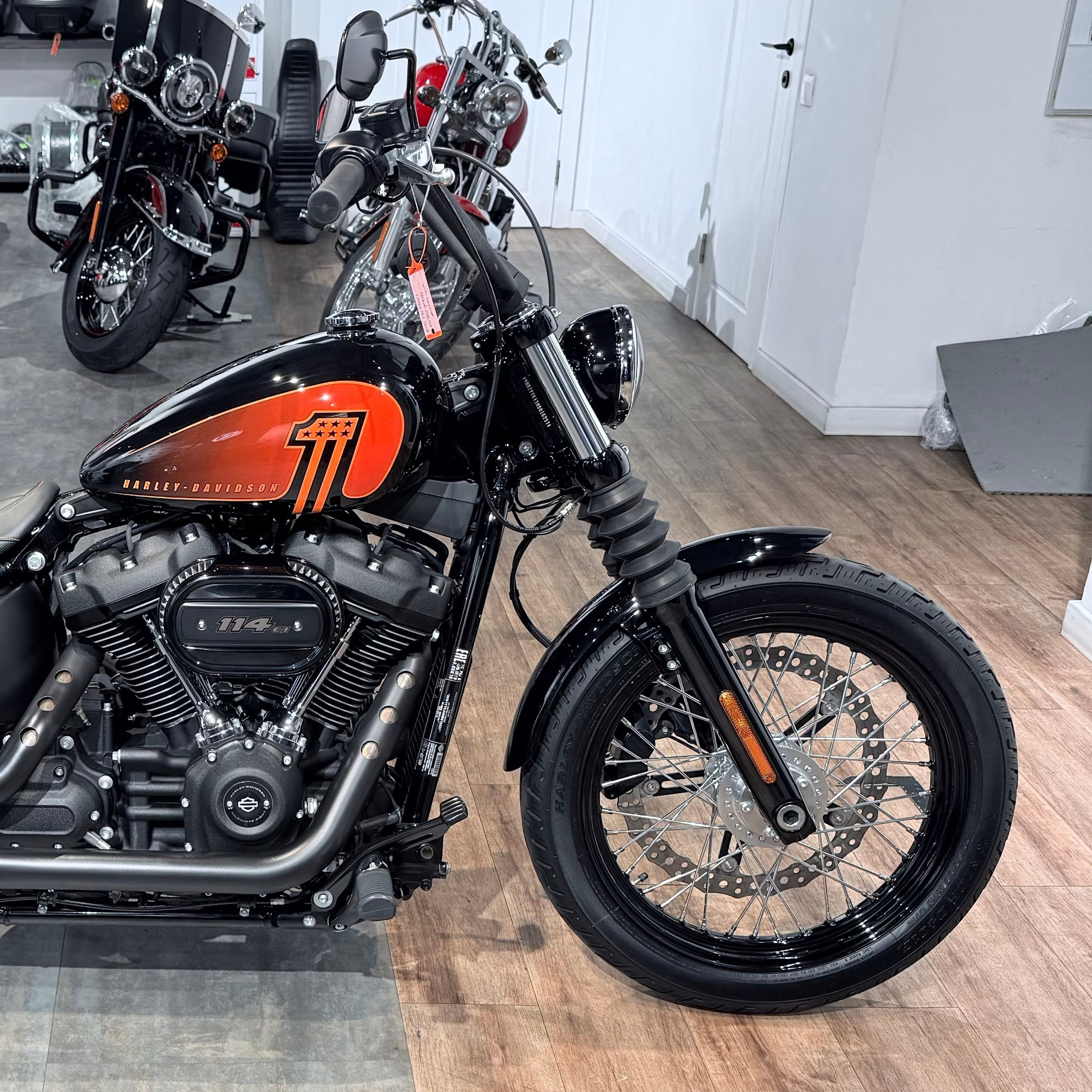 2021 Street Воb Вlack Ваjа Orаngе