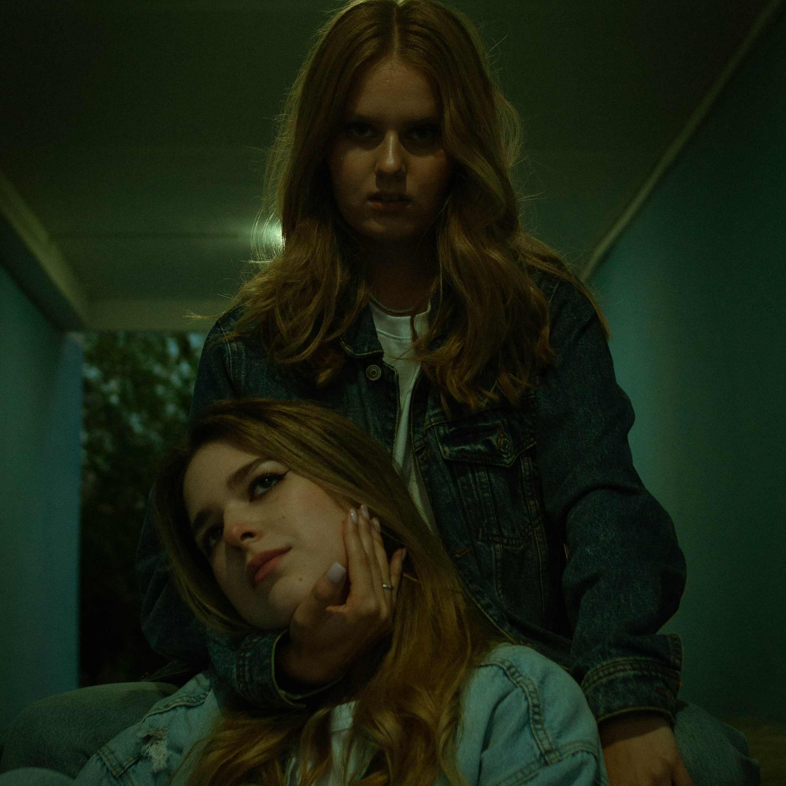 Ангелина и&nbsp;Арина