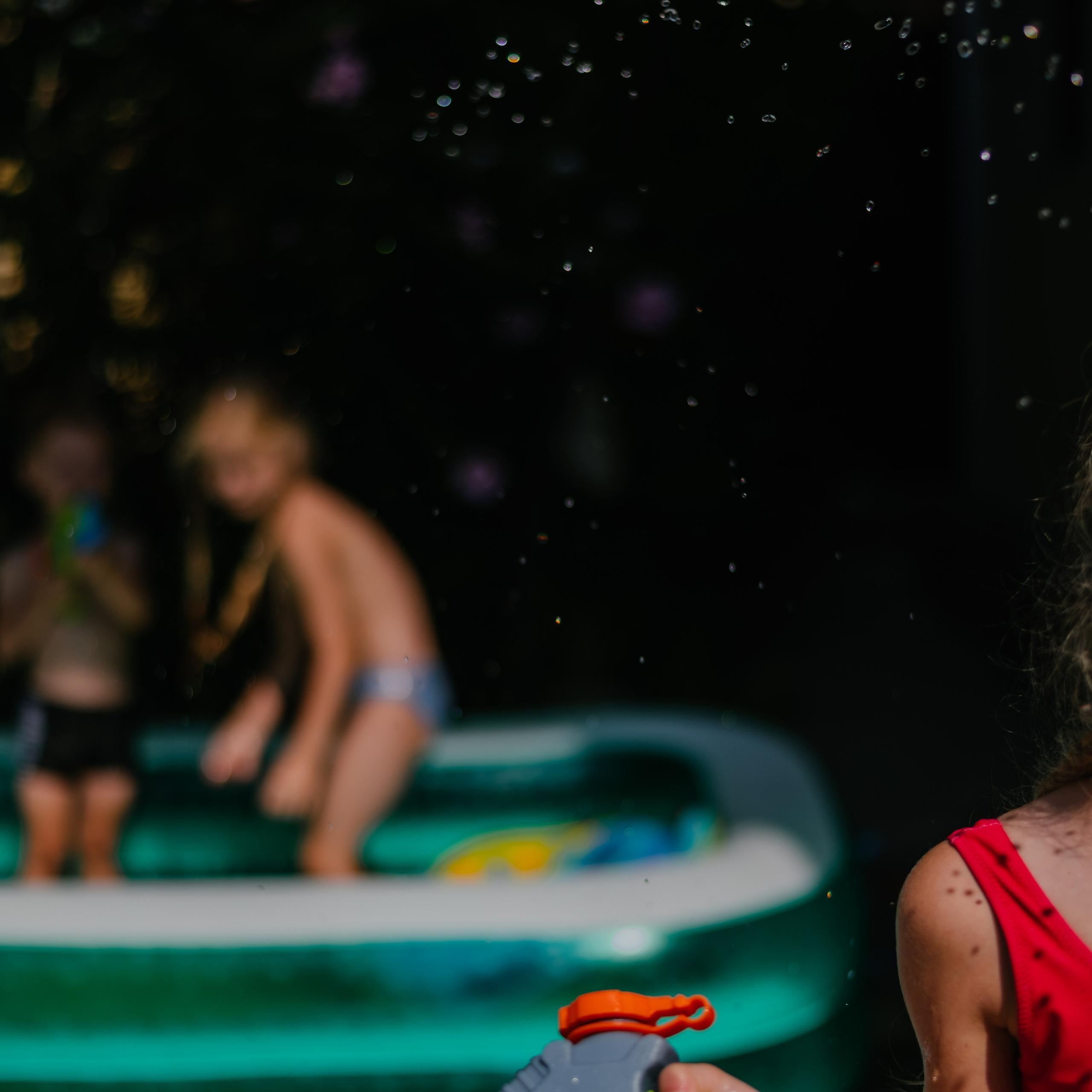 Лето, брызги, жара