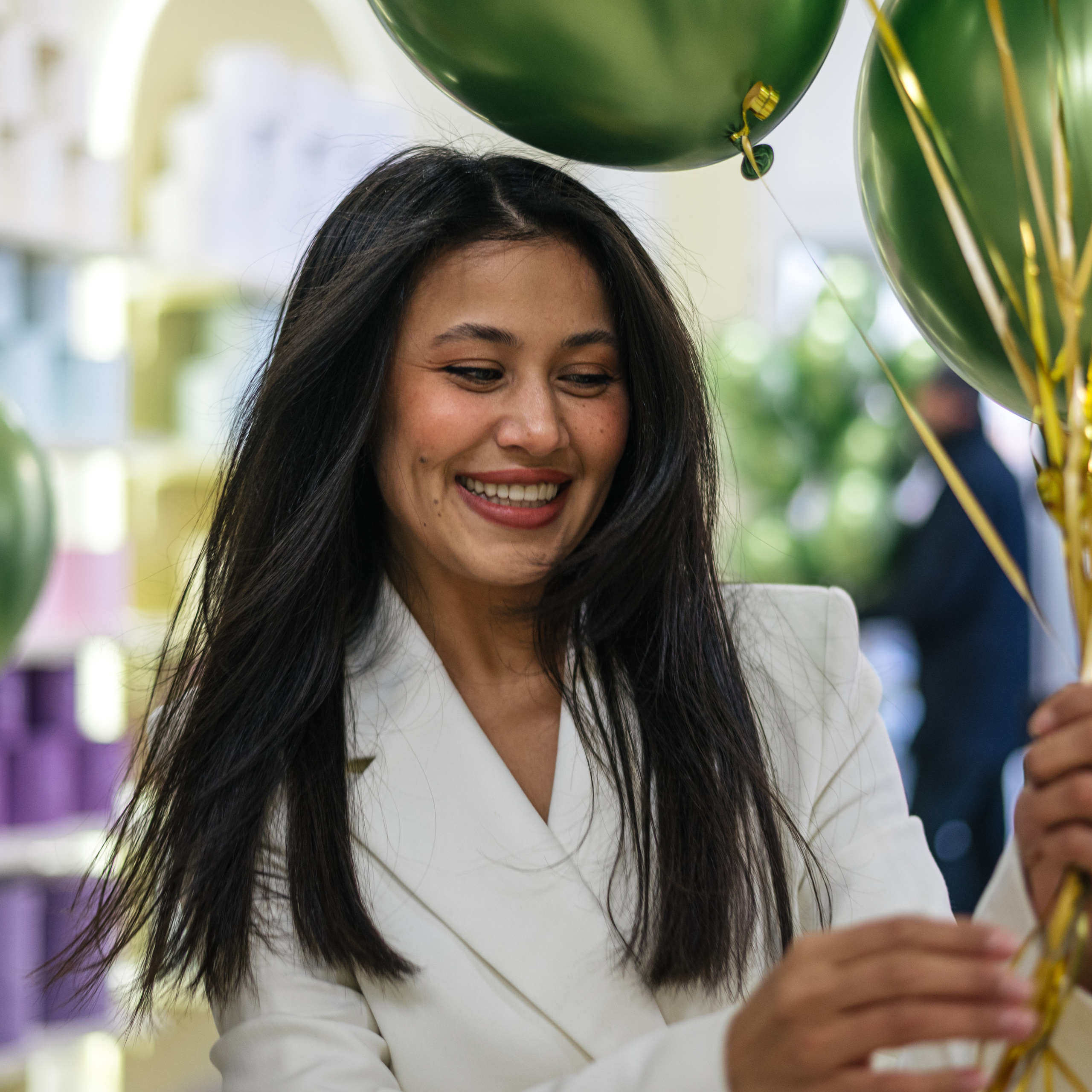 Открытие салона цветов и шаров RU FLOWERS. г. Нижневартовск