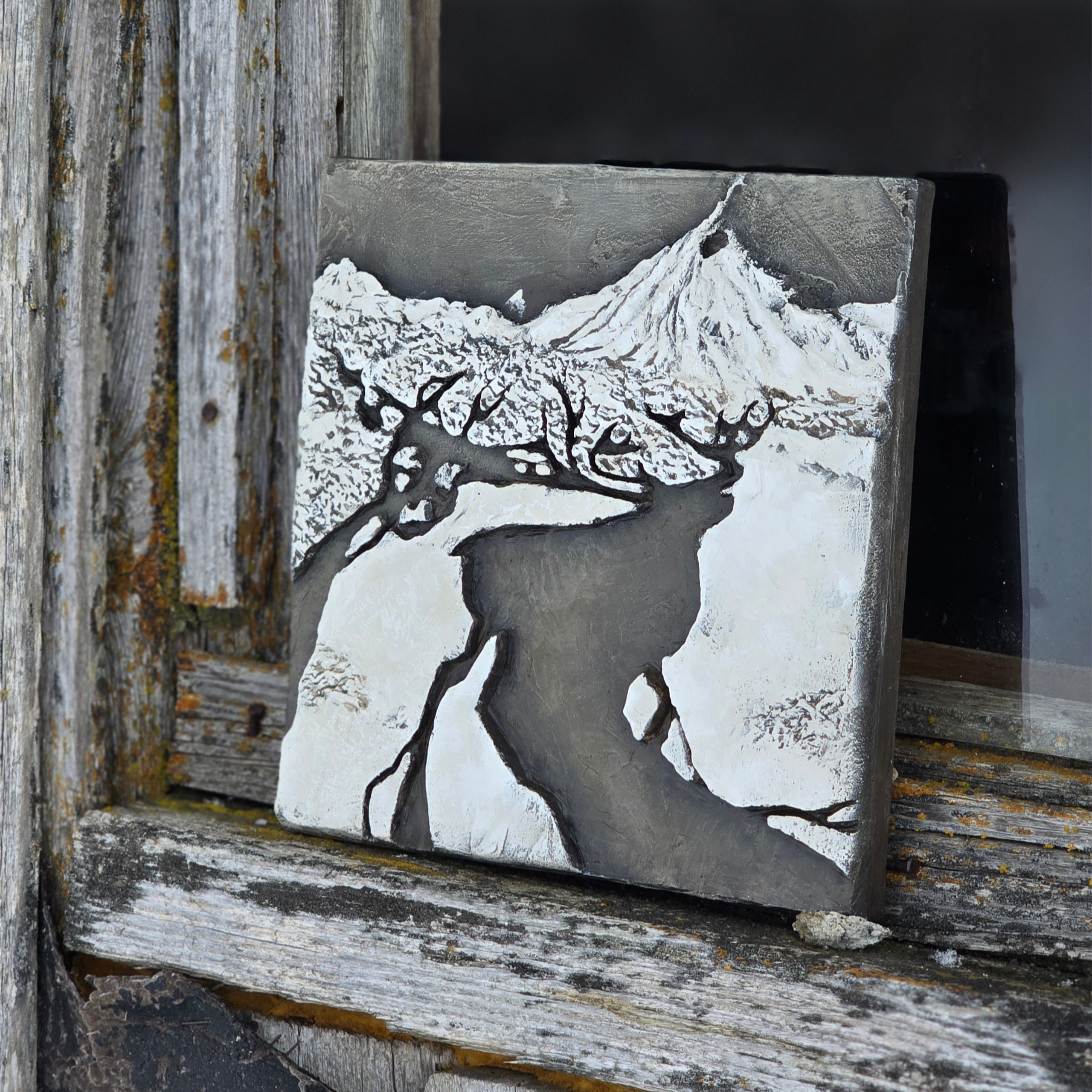 Вулканический дом. Авторские скульптурные панно на заказ | Художник-скульптор ᒪᗩ•ᕲᑌШᗩ (ВЛада)