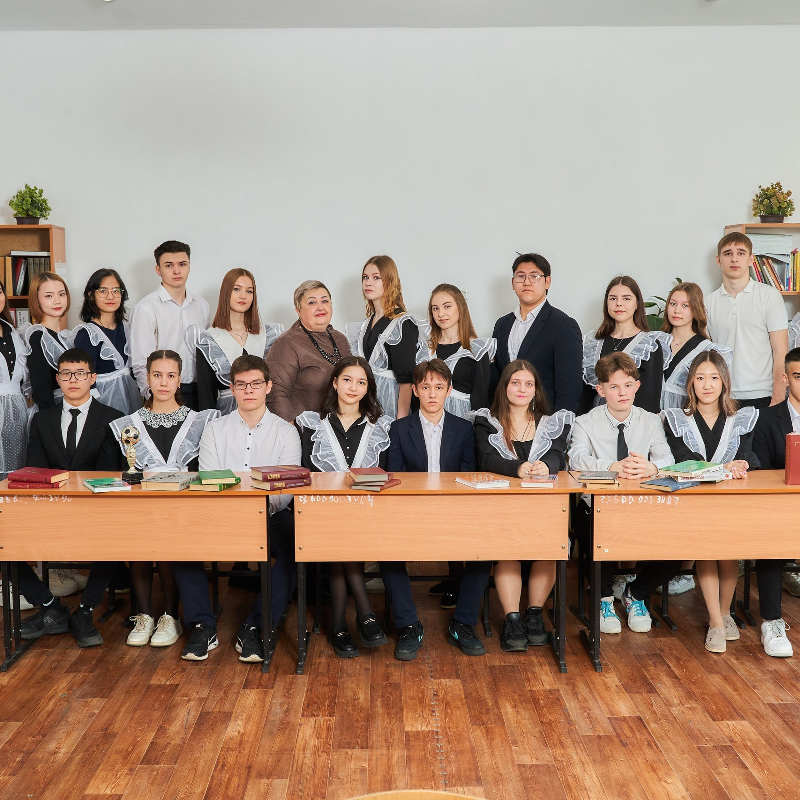 ОТЗЫВЫ. Школьный фотограф в Уральске, студия | Классный Школьный Альбом