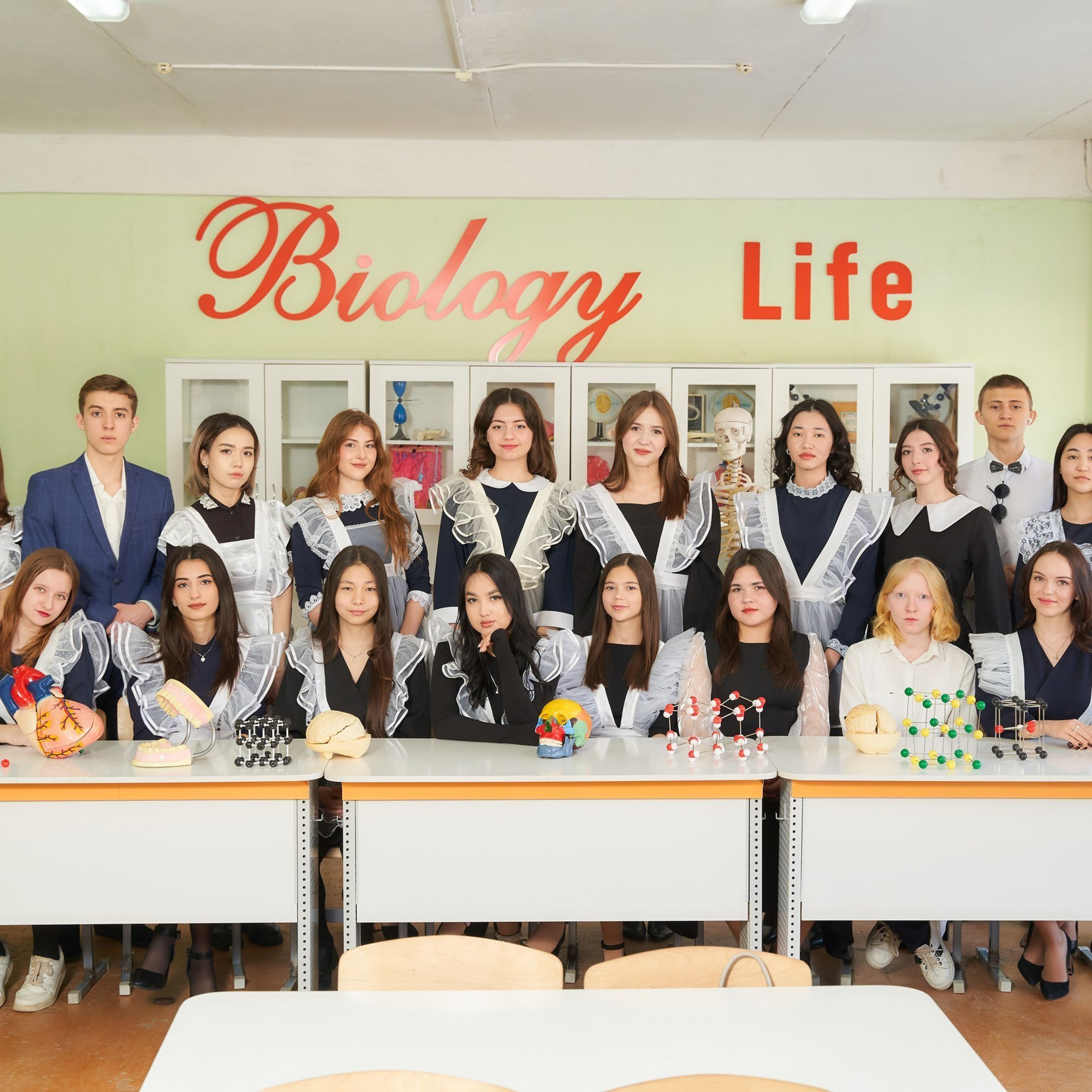 ОТЗЫВЫ. Школьный фотограф в Уральске, студия | Классный Школьный Альбом