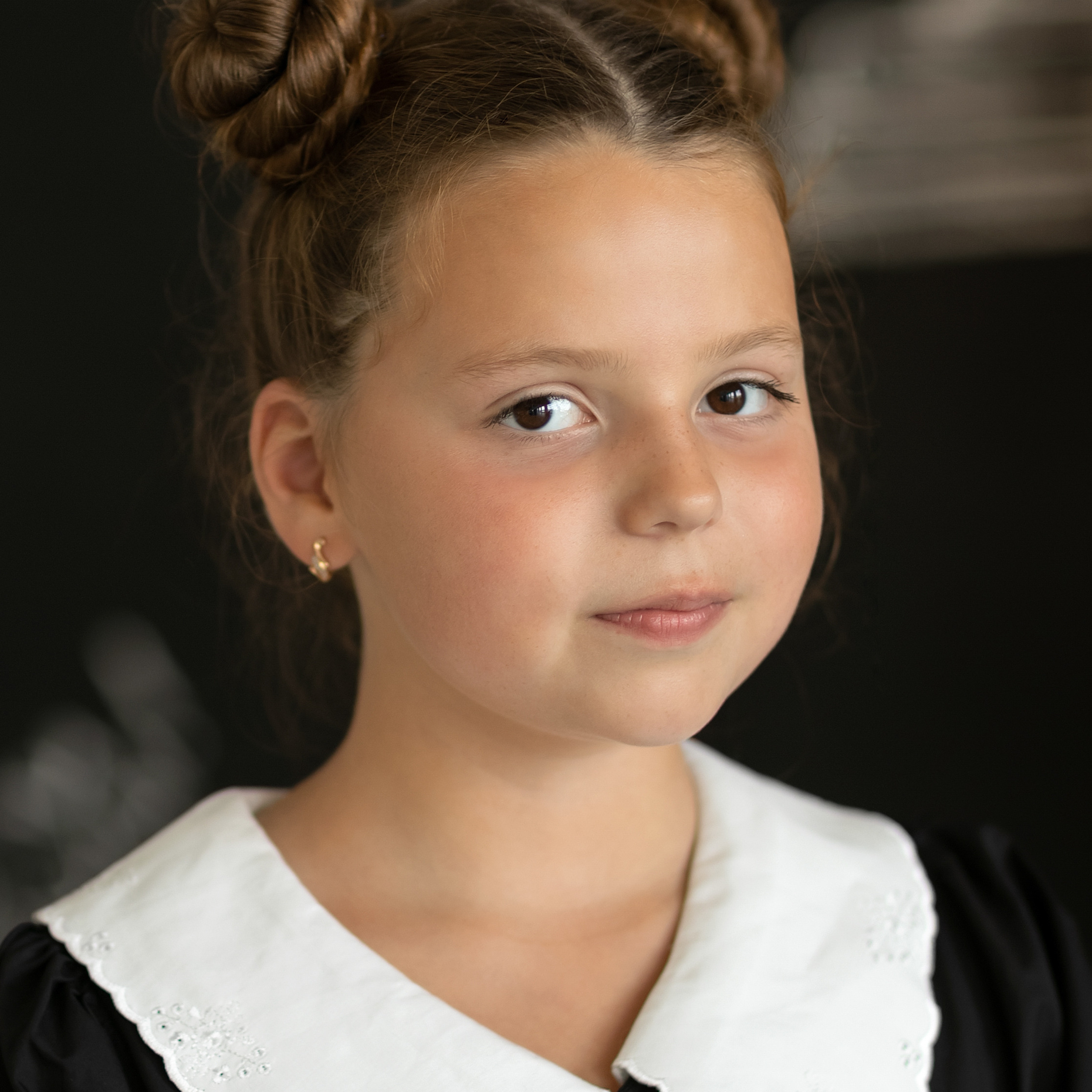 Студийная съемка для выпускного альбома. Фото Татьяна Влад. Стильный выпускной альбом.