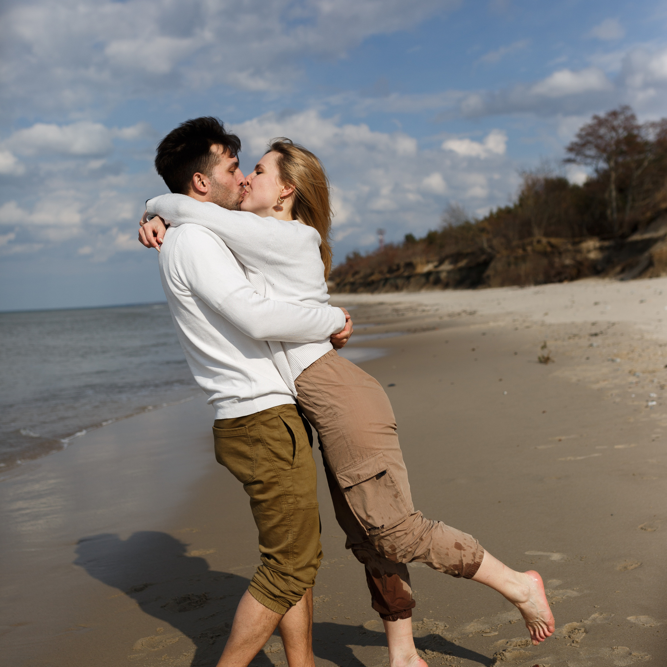 Алёна и Денис. На побережье