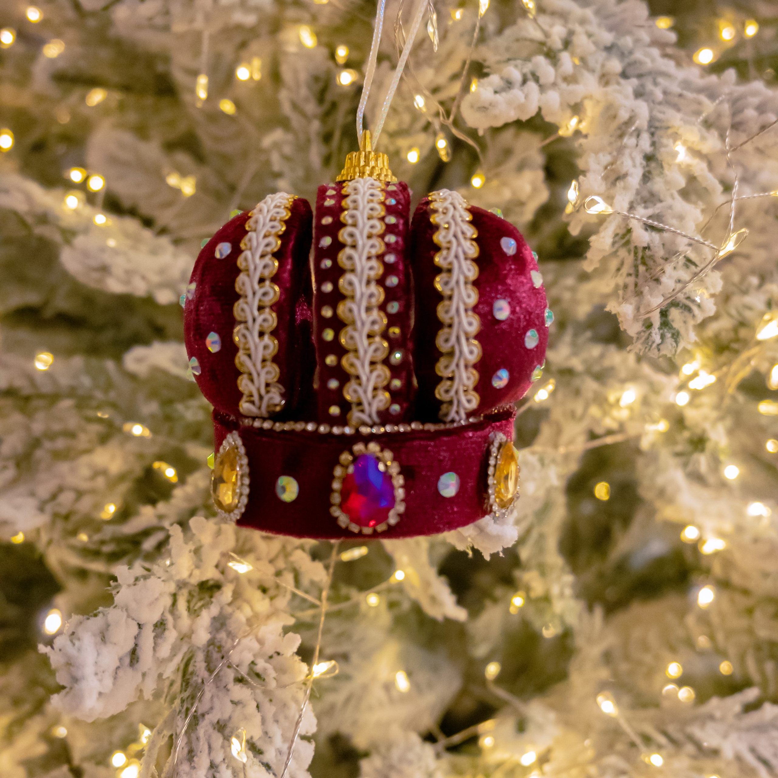 Набор елочных игрушек из красного бархата «Короны» 2шт