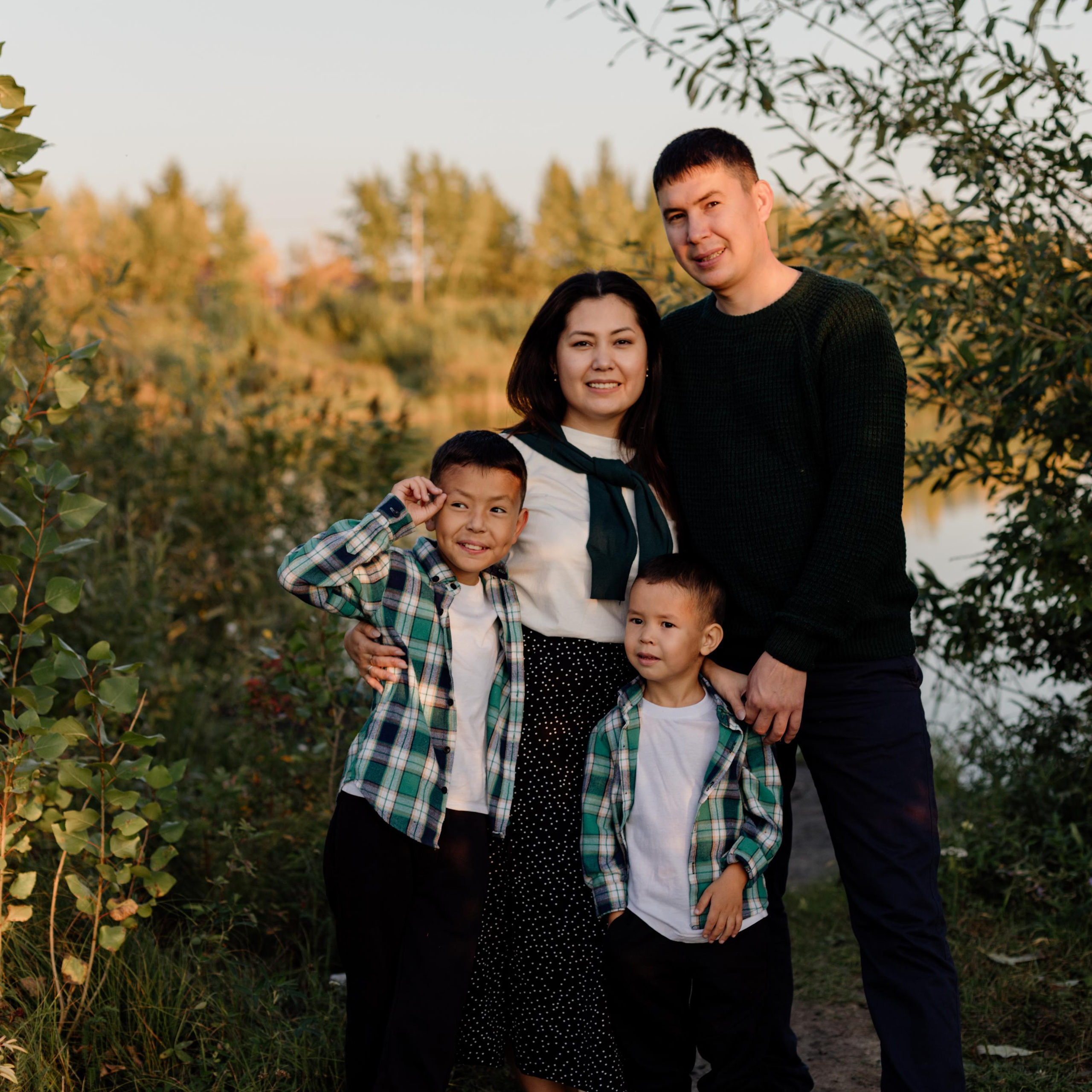 Отзывы. Фотограф Авилова Дарья ● Тюмень● Съемка больших семей ●Архив поколений