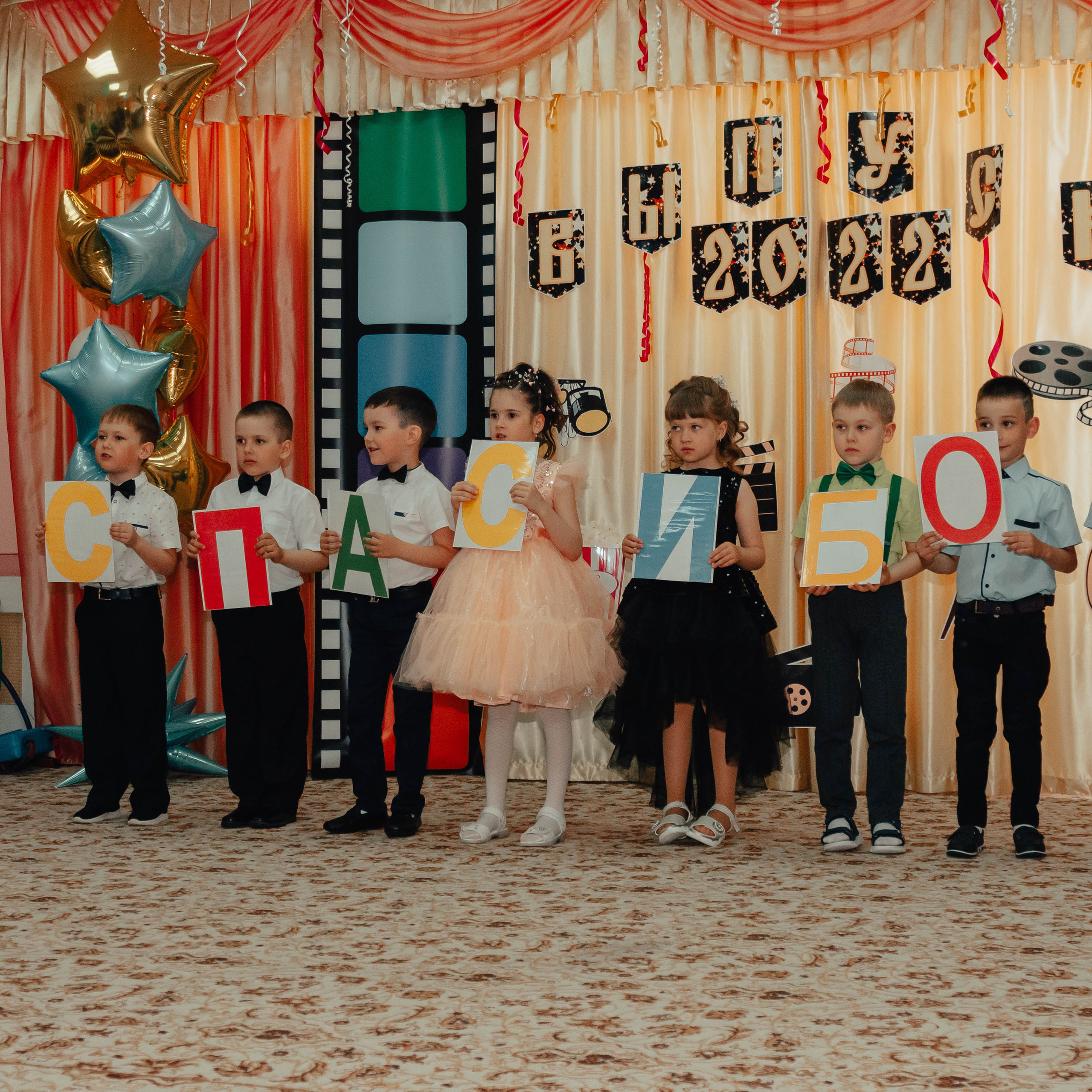 Отзывы. Фотограф Авилова Дарья ● Тюмень● Съемка больших семей ●Архив поколений