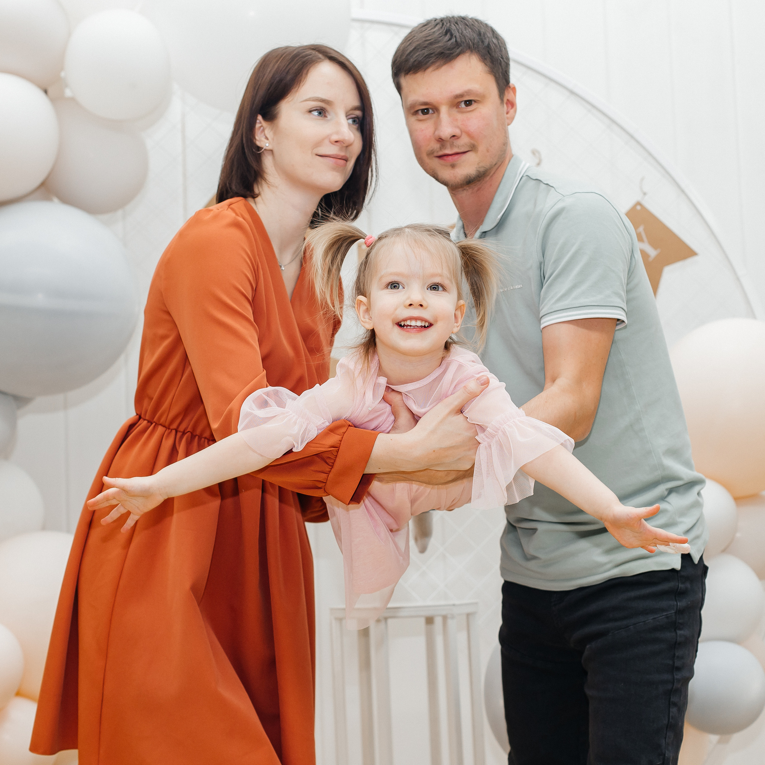 Отзывы. Фотограф Авилова Дарья ● Тюмень● Съемка больших семей ●Архив поколений