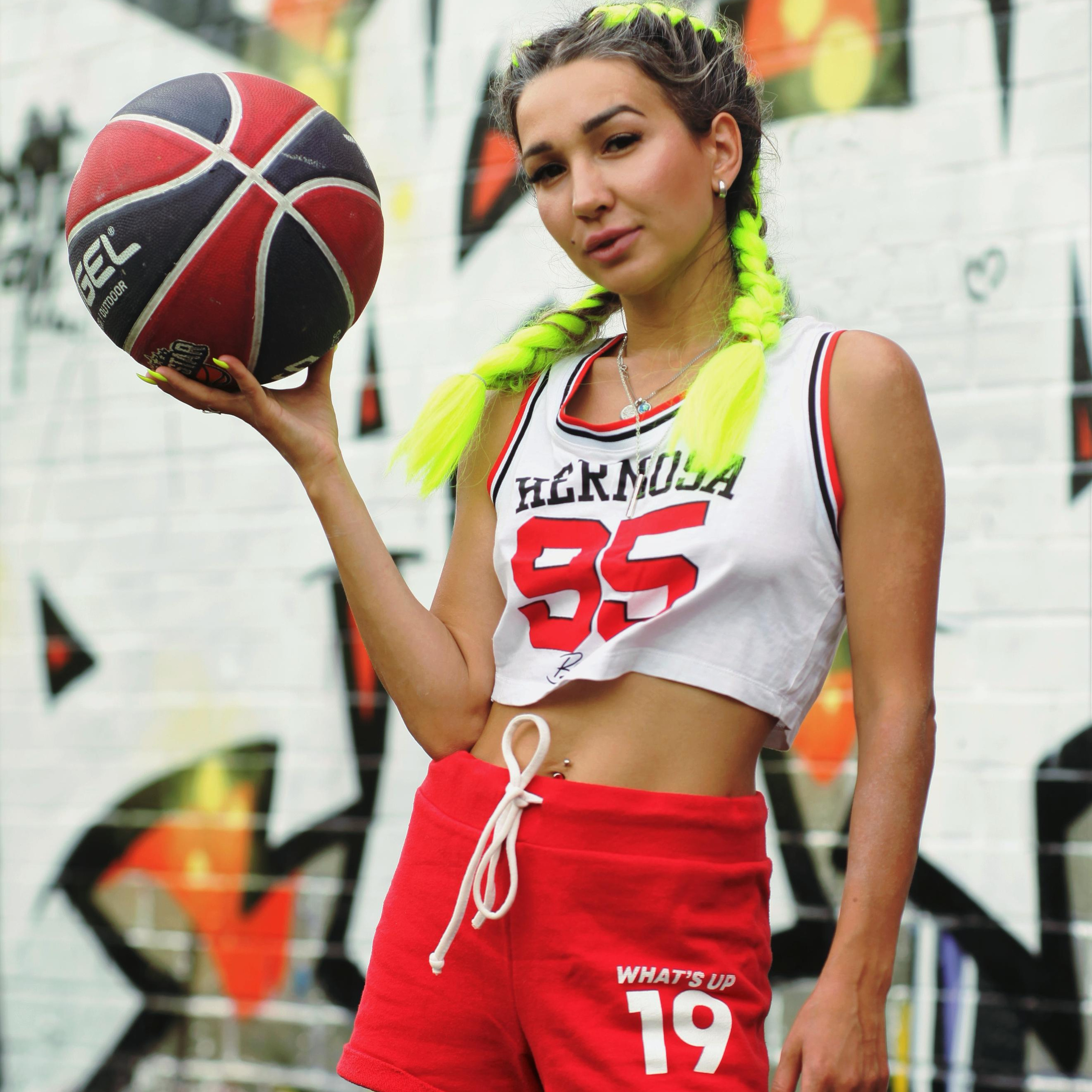 Настя. Фотосессия «Граффити».