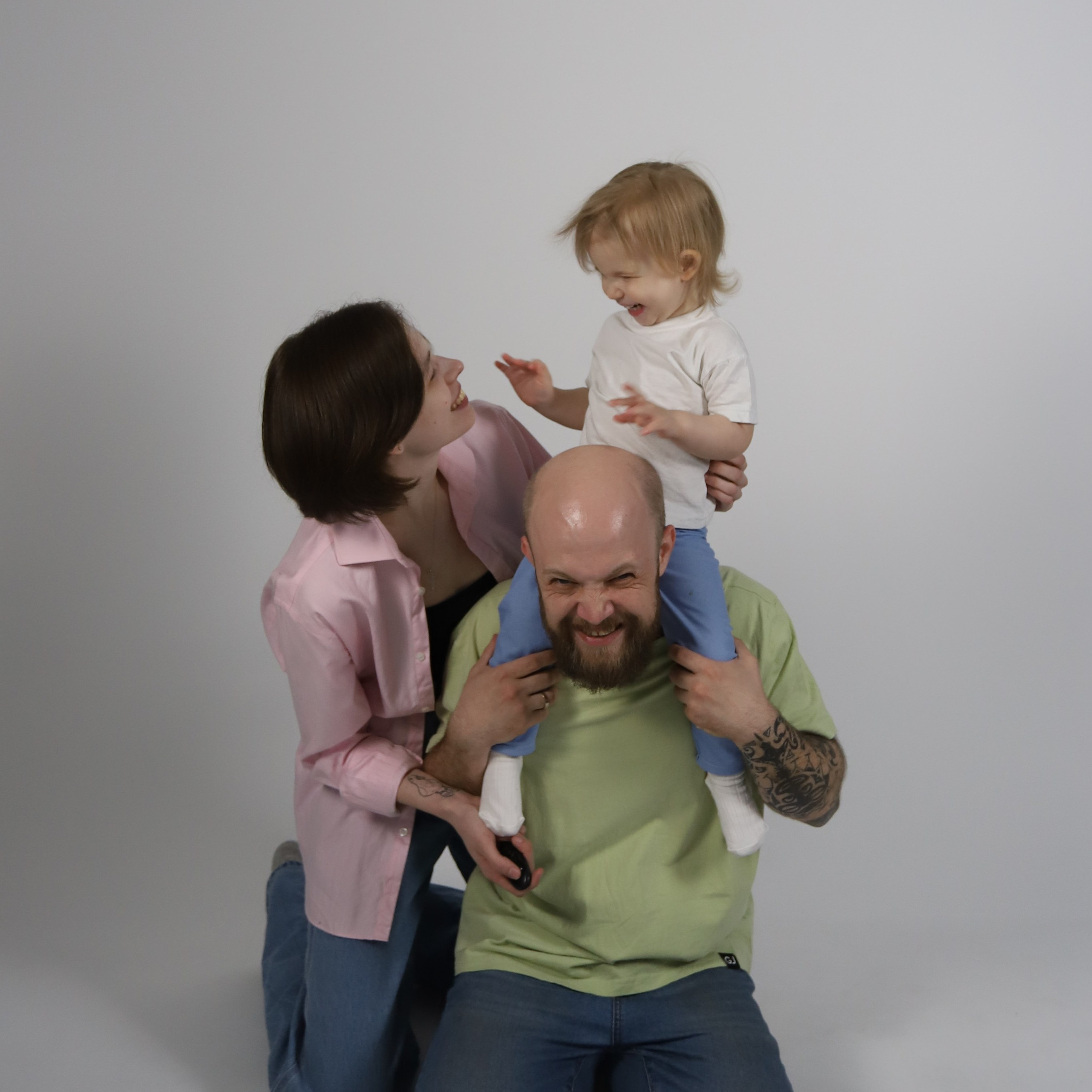 С В Е Т Л А Н А — Н И К О Л А Й — В А С И Л И С А