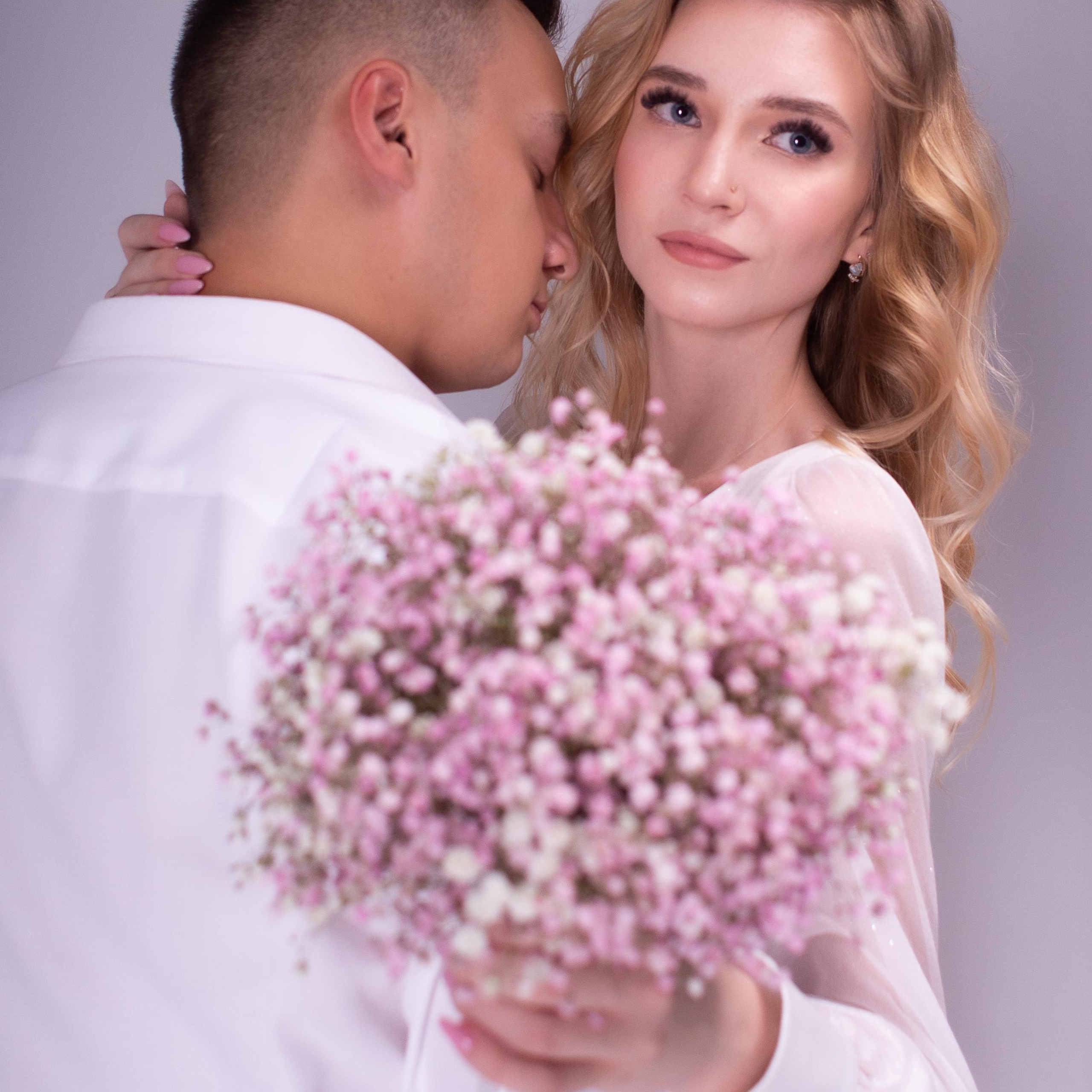 Виктор и Юлия