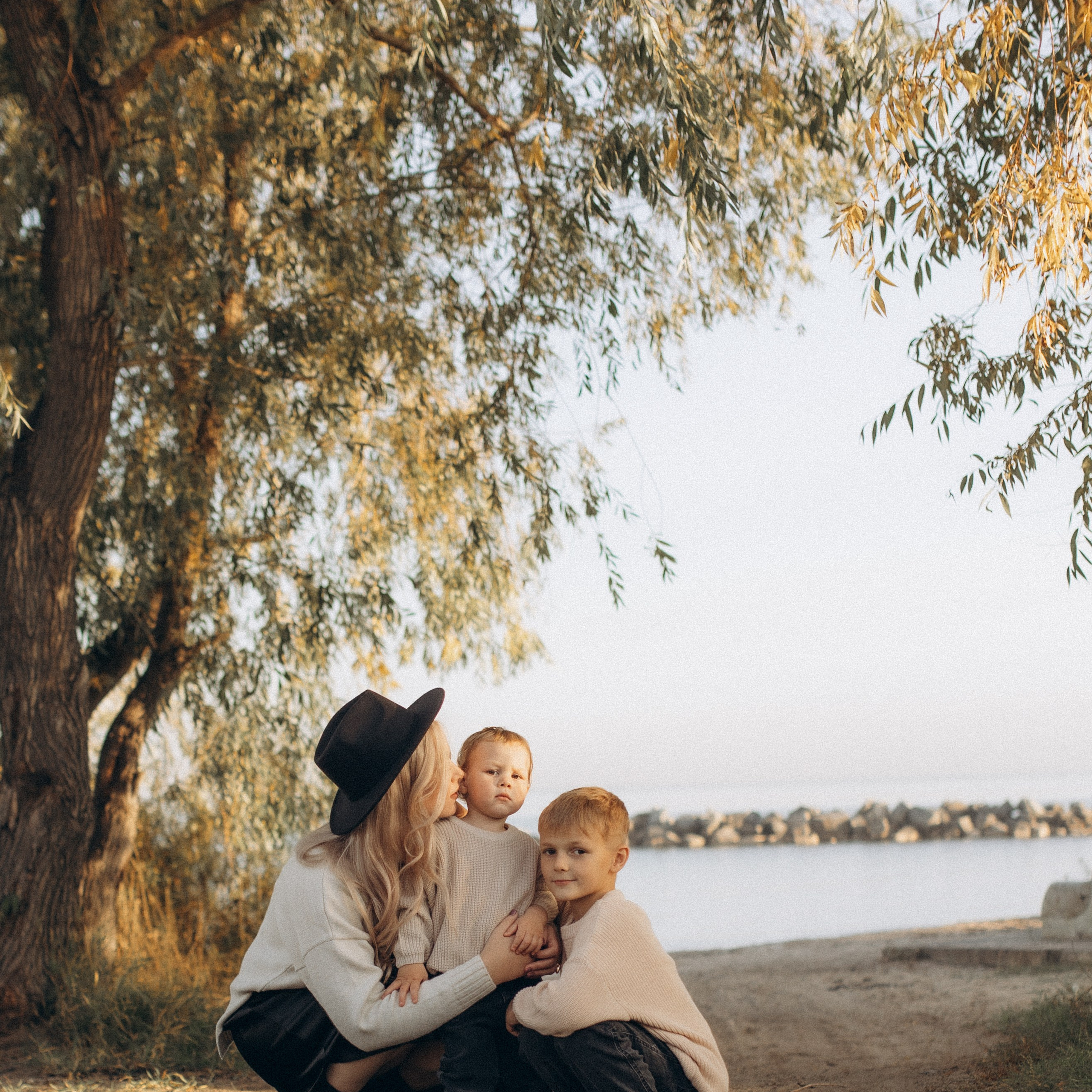 Альбина с сыновьями, сентябрь