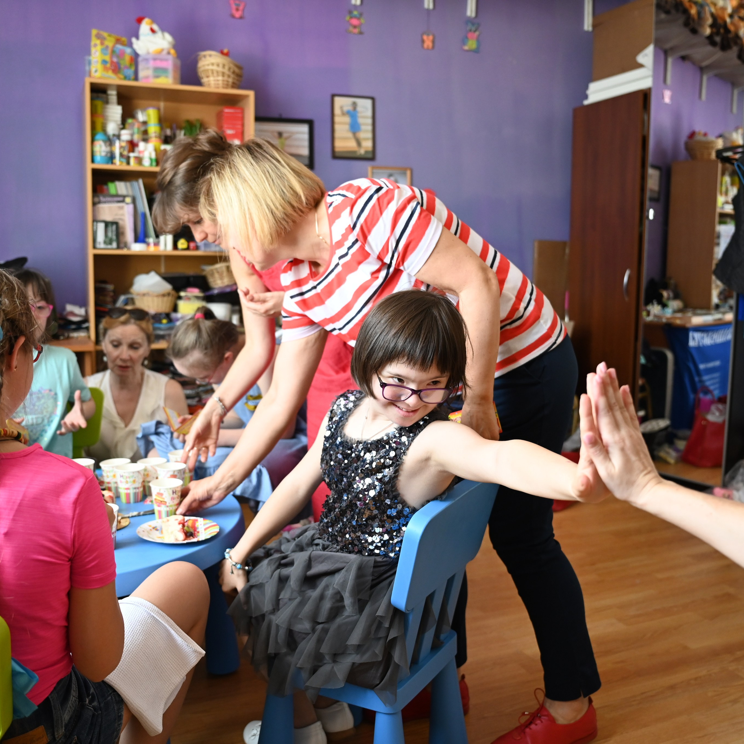 Волонтерство. Антон и Татьяна Денисенко