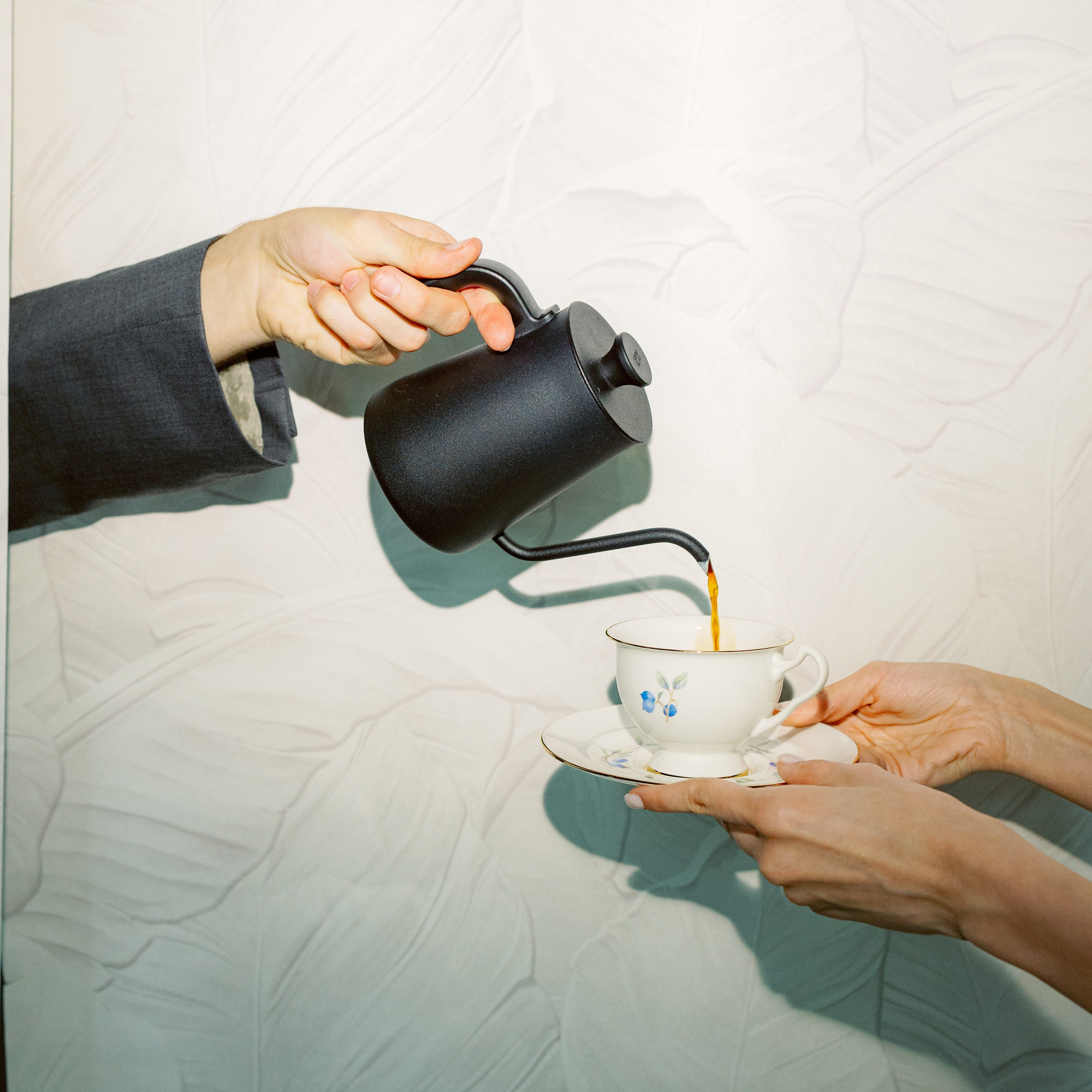 «Выпьем кофе?»