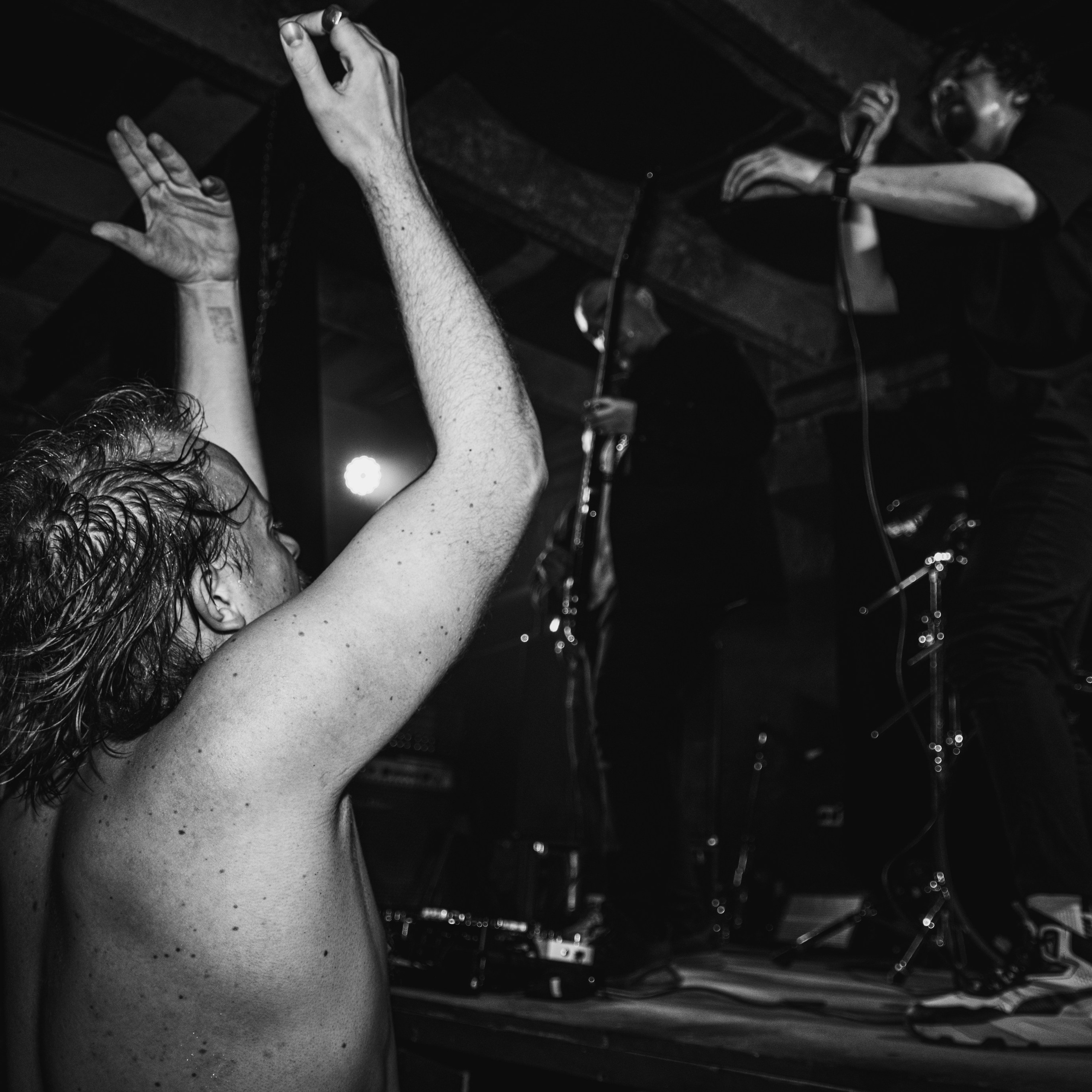 Laugar & Шумы Штормовых Широт & Пожары На Дальнем Севере 11.10.2025