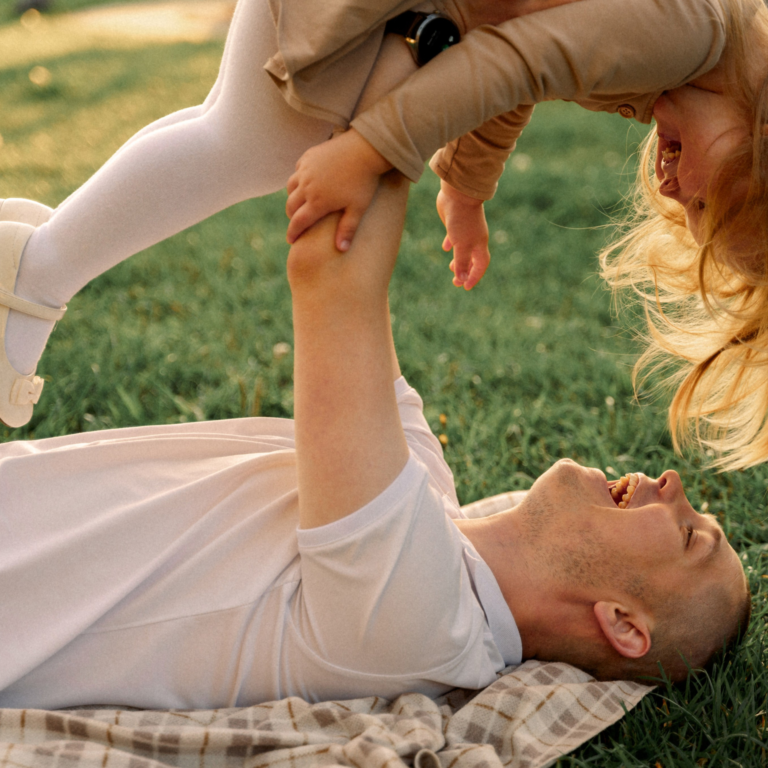 В лучах закатного солнца