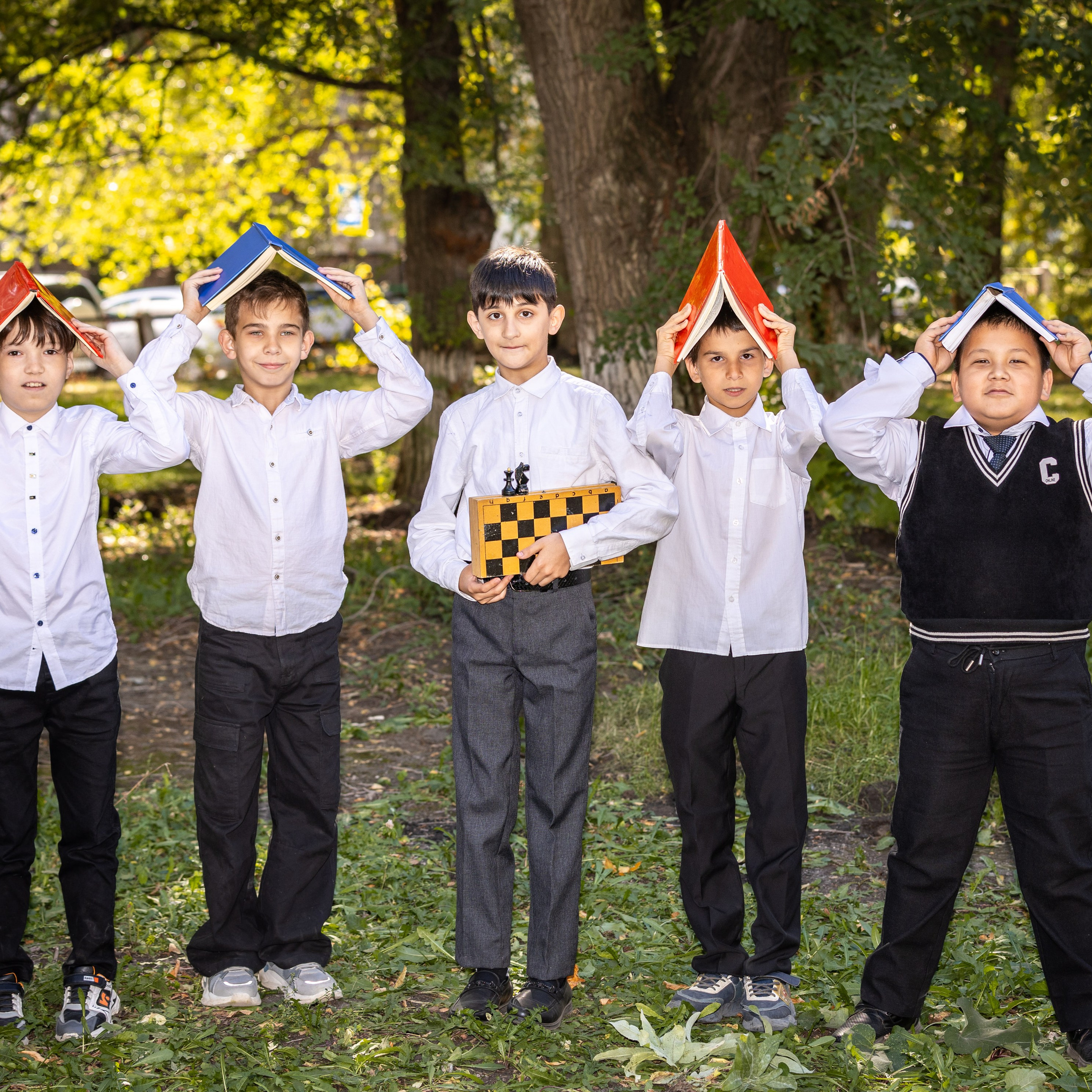 Начальная школа на природе образы. Выпускные альбомы в г. Самара, Самарская область