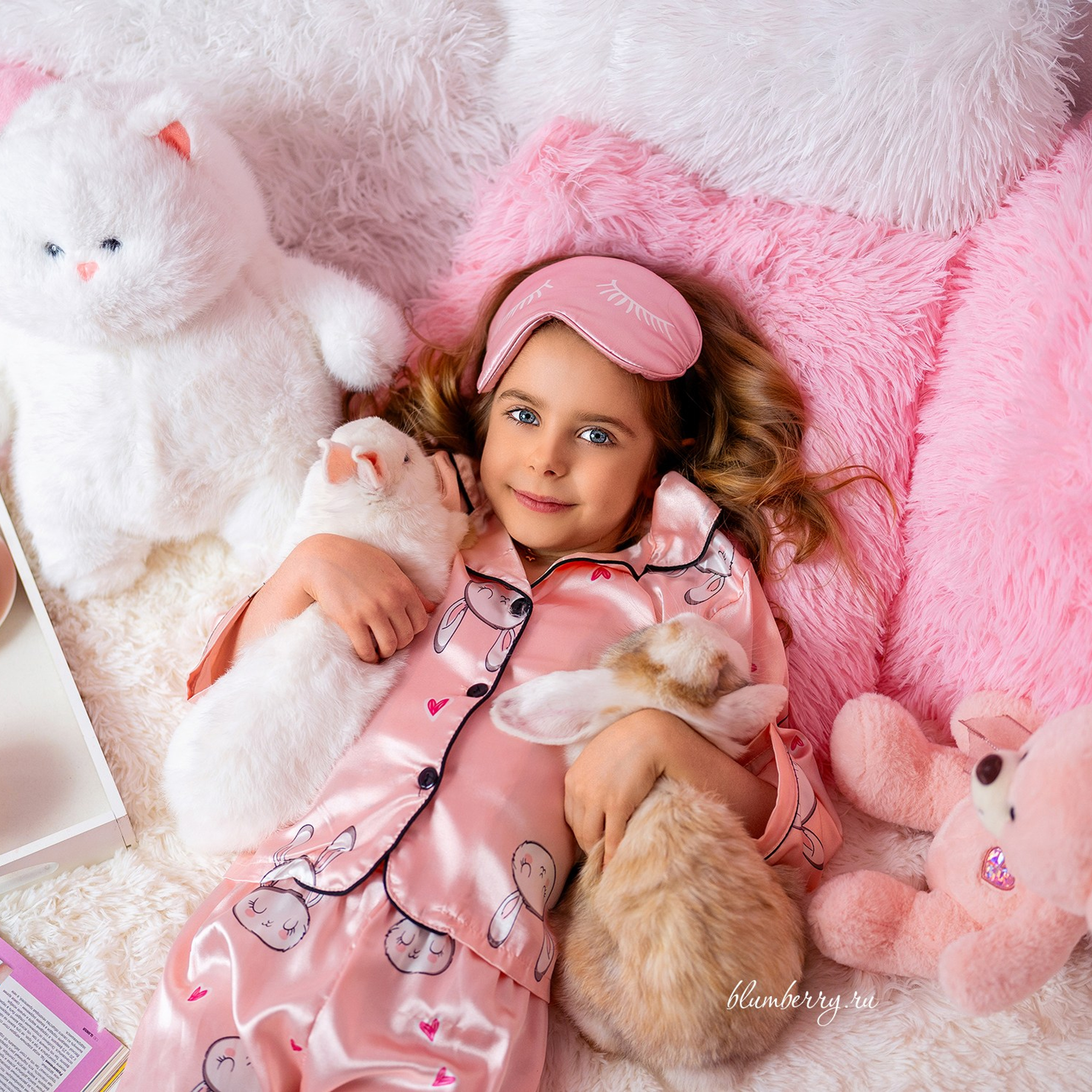 Пижамная вечеринка с кроликами